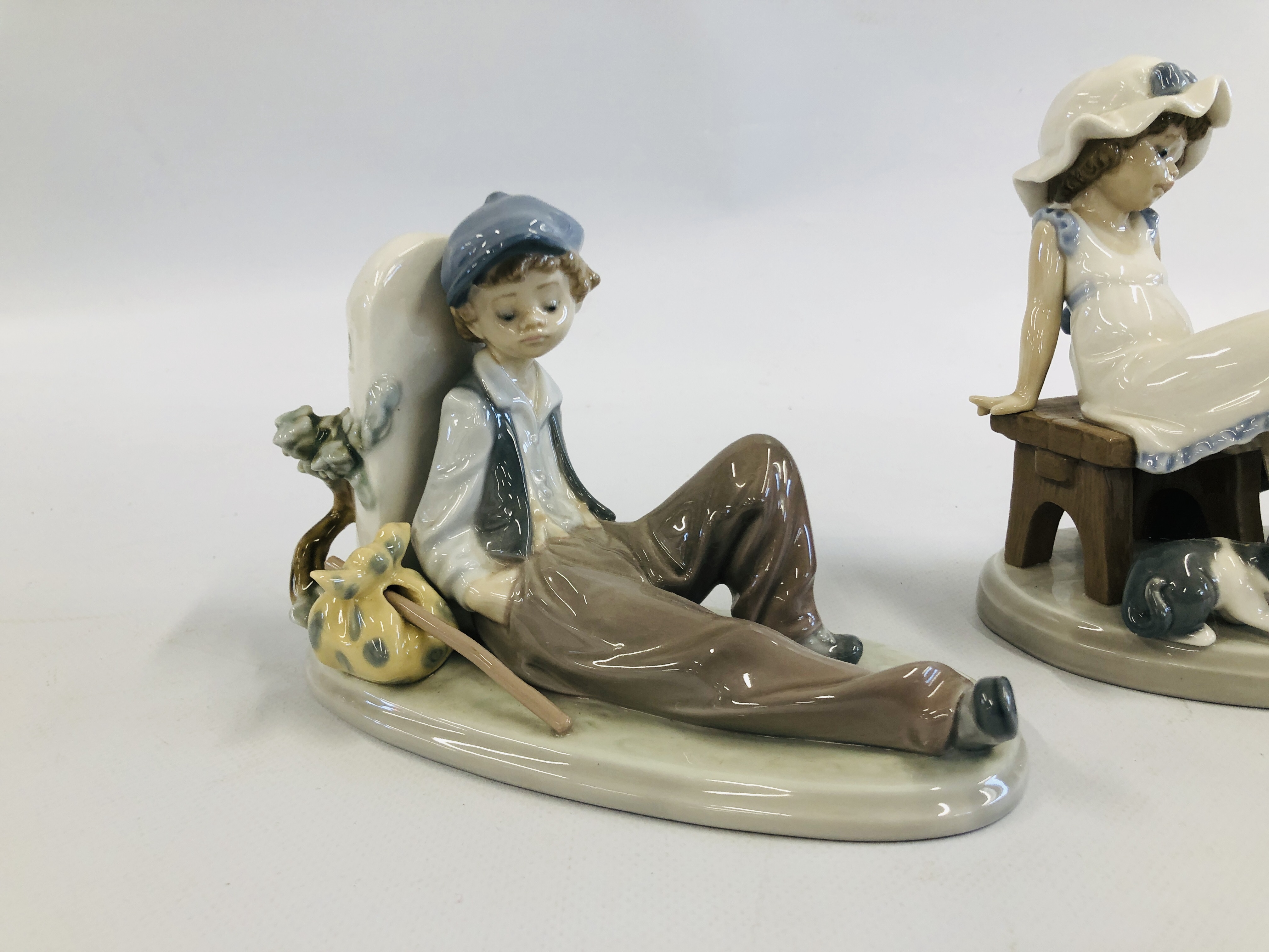 A GROUP OF 3 LLADRO CABINET ORNAMENTS. - Image 2 of 9