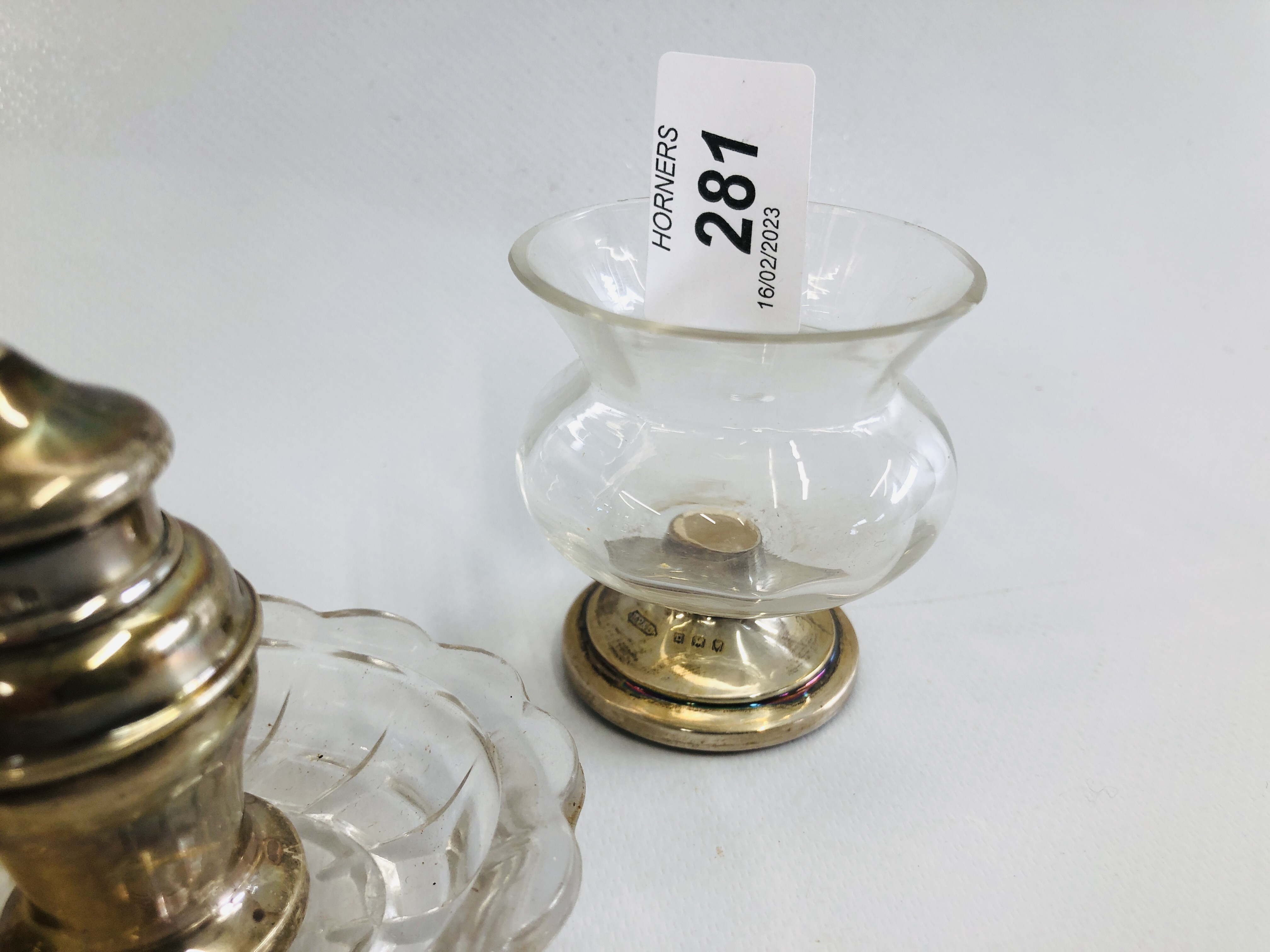 PAIR OF SILVER FOOTED POSY VASES, LONDON ASSAY (SMALL RIM CHIP) H 5. - Image 10 of 12