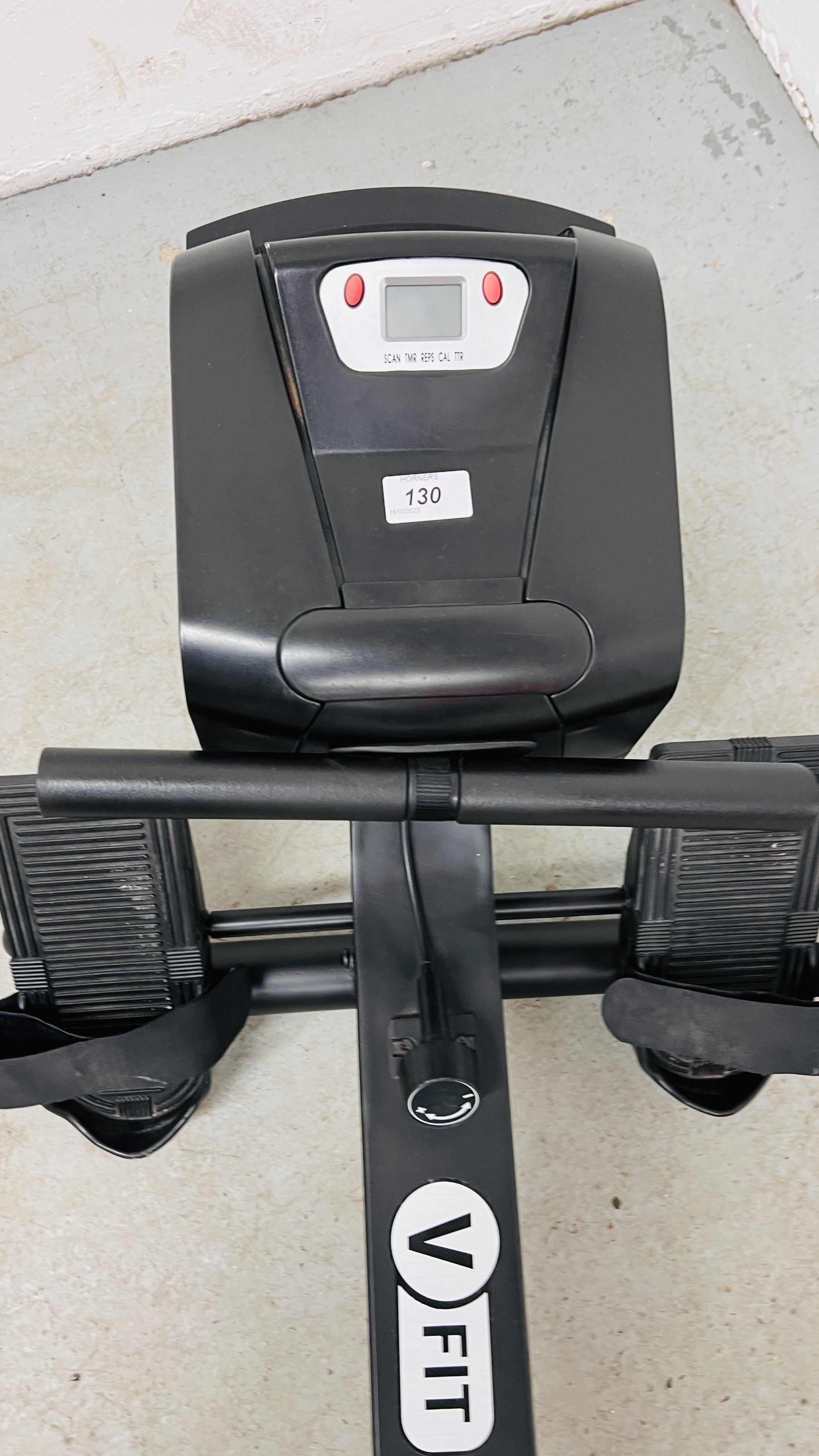 A V FIT ROWING MACHINE - SOLD AS SEEN. - Image 3 of 4