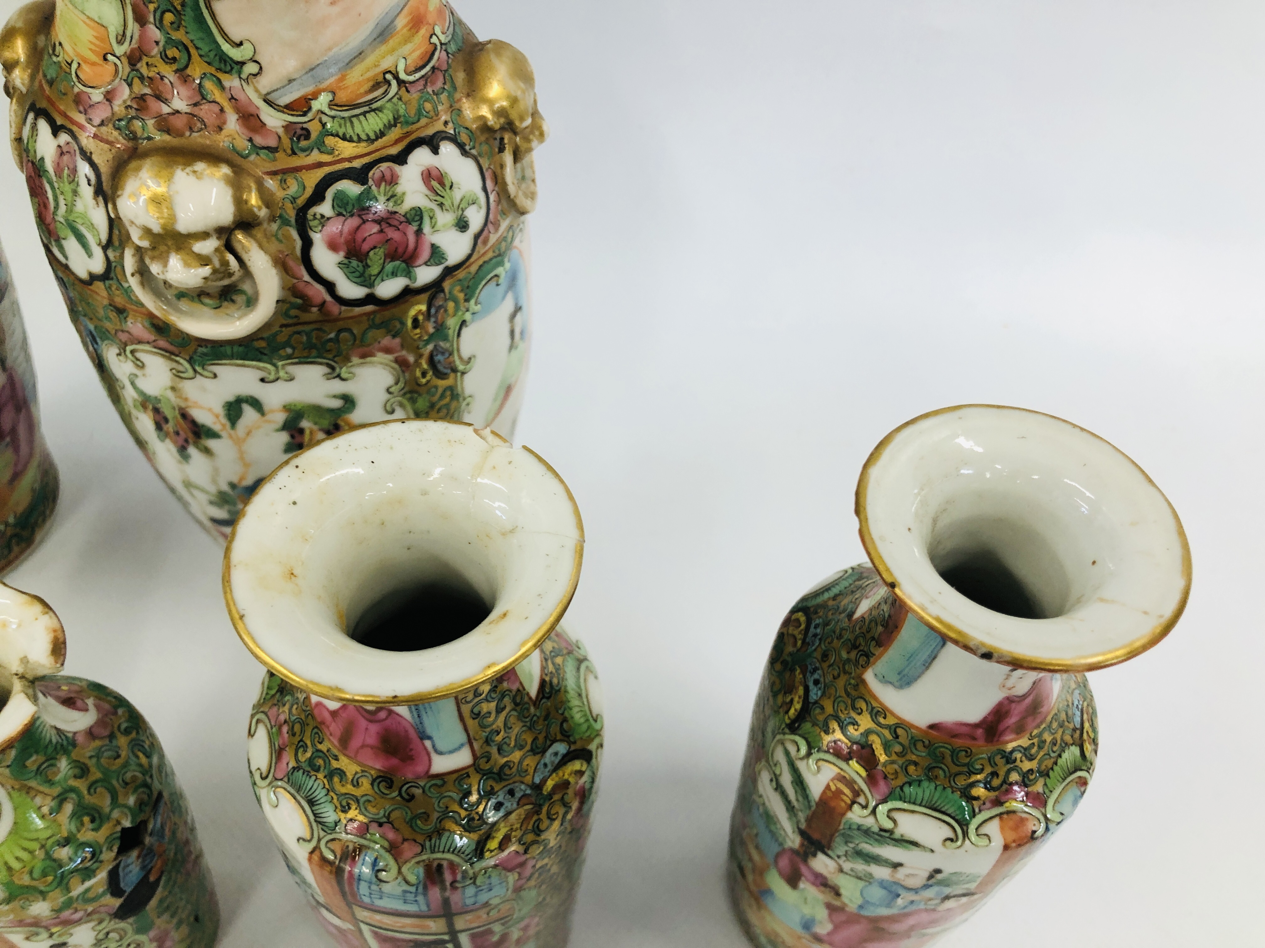 3 X PAIRS OF CANTONESE FAMILLE ROSE VASES, THE LARGEST H 22.5CM (GOOD CONDITION, THE OTHERS H 14. - Image 3 of 17