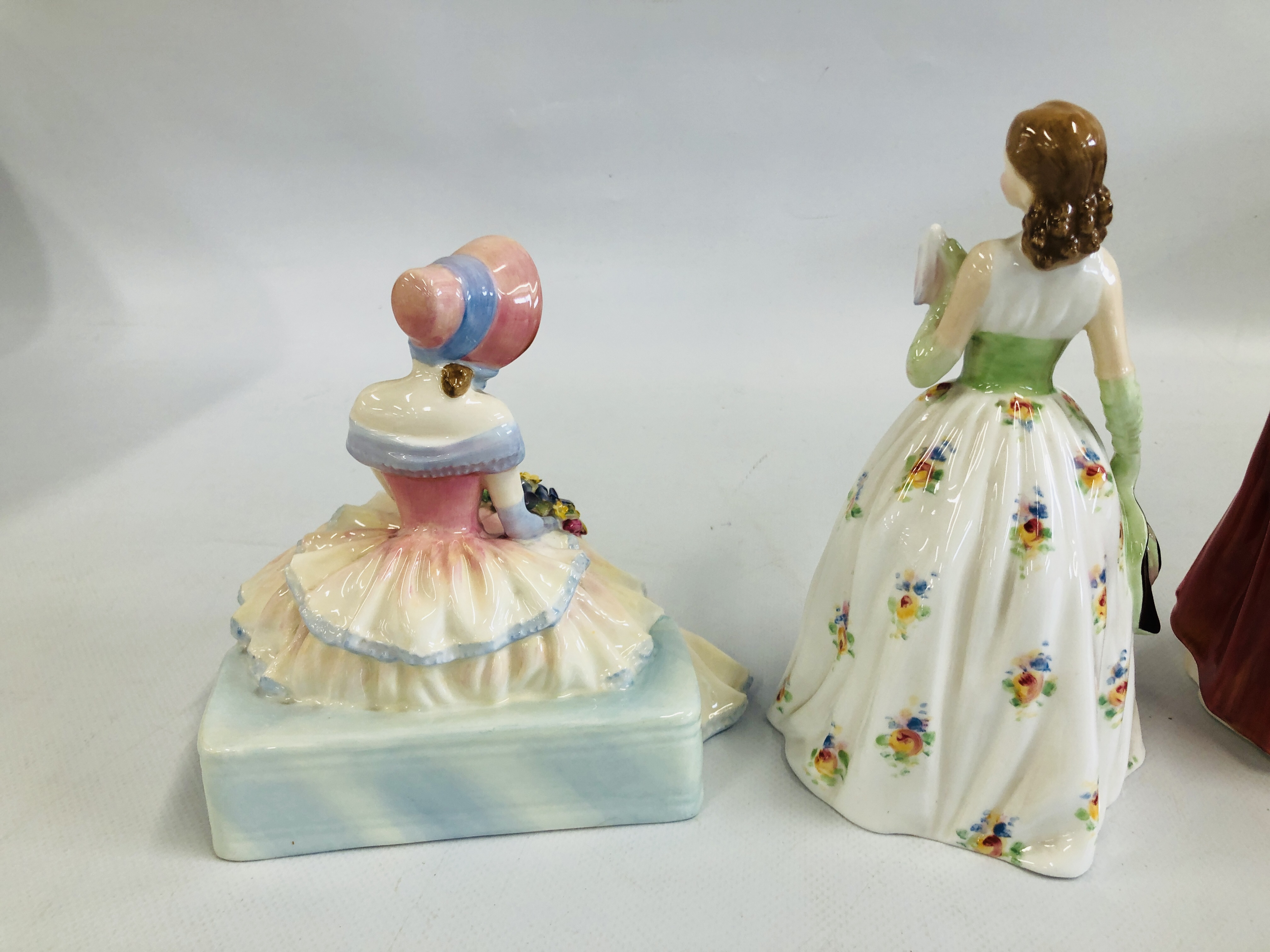 THREE ROYAL DOULTON PORCELAIN COLLECTORS FIGURES "CAROLYN" & "BESS" & "DAYDREAMS". - Image 8 of 9