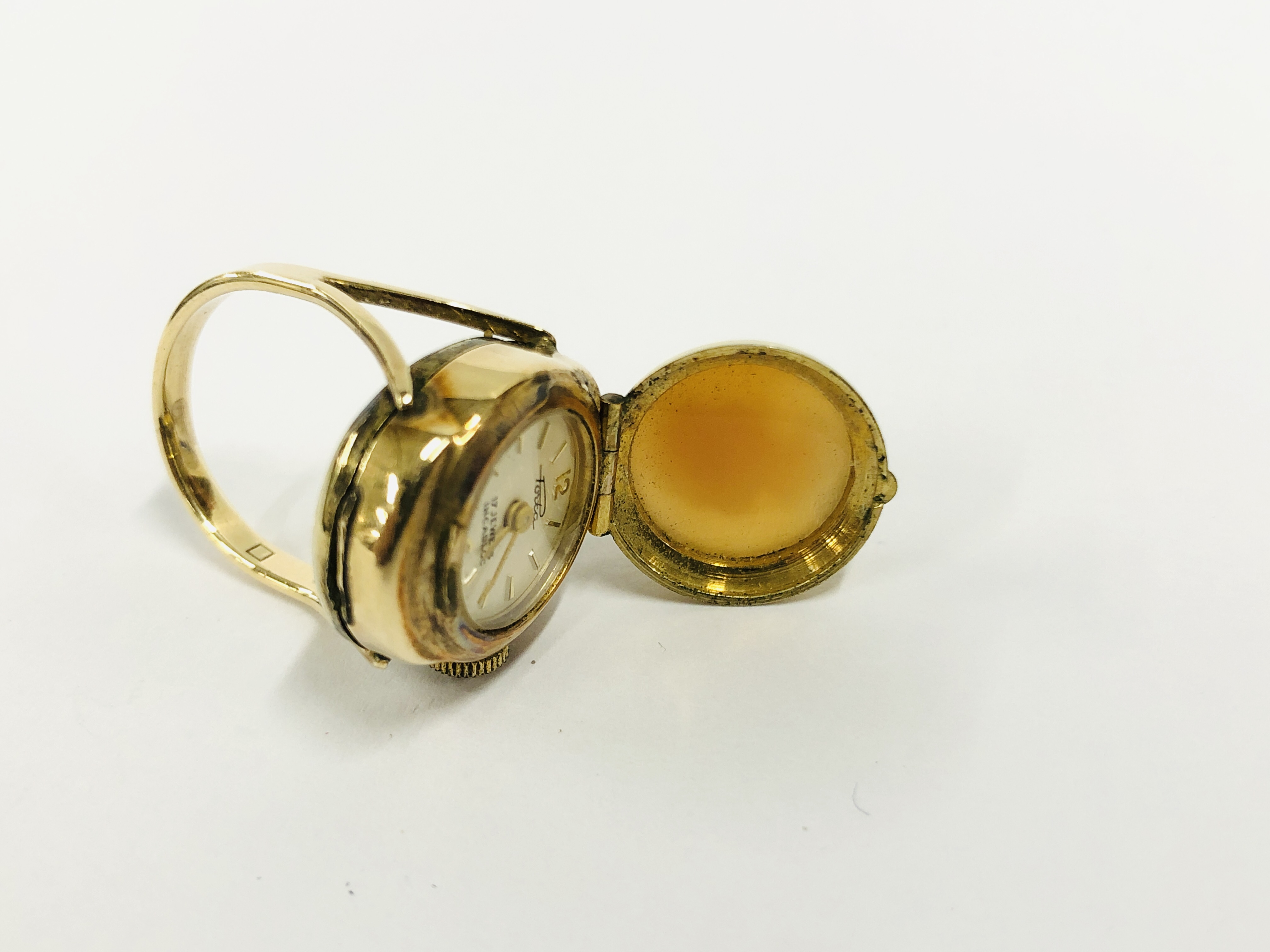 A VINTAGE "PORTA" CAMEO WATCH RING - Image 6 of 7