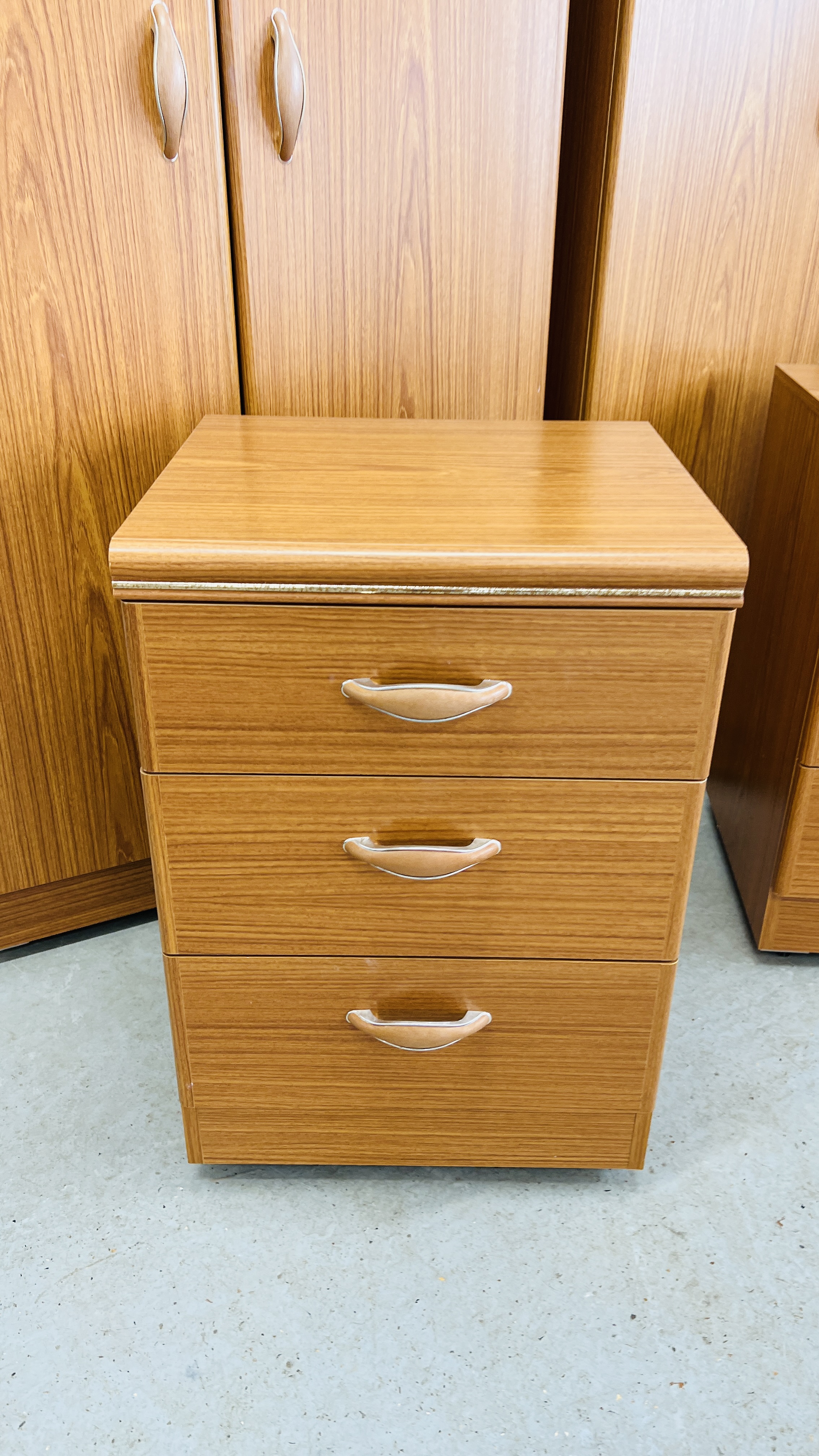 PAIR OF OAK FINISH TWO DOOR WARDROBES AND A PAIR OF MATCHING THREE DRAWER BEDSIDE CHESTS. - Image 2 of 5