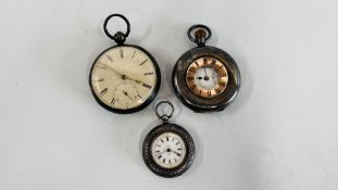 A GROUP OF 3 VINTAGE SILVER POCKET WATCHES TO INCLUDE ONE HAVING AN ORNATE ENAMELLED DETAIL.