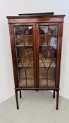 AN EDWARDIAN MAHOGANY GLAZED FRONT DISPLAY CABINET WITH INLAID DETAIL, W 25CM, D 33CM, H 156CM.