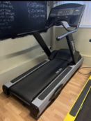 LIFE FITNESS 9500 HR PROFESSIONAL GYM TREADMILL - TRADE ONLY - SOLD AS SEEN - CONDITION OF SALE -