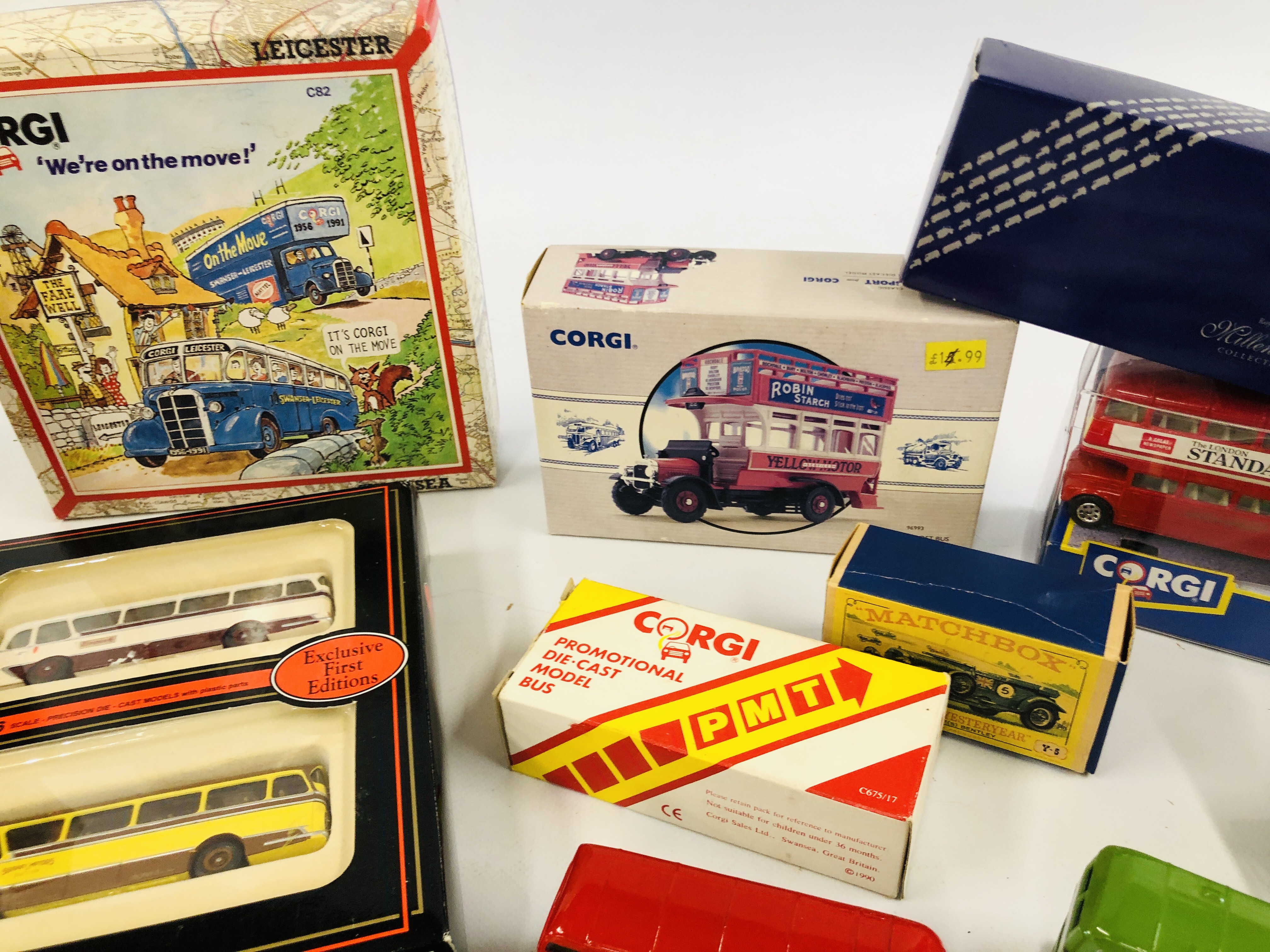 TWO FRUIT BOXES OF MIXED DIECAST BUSSES AND COACHES TO INCLUDE CORGI, MANY BEING BOXED. - Image 4 of 6