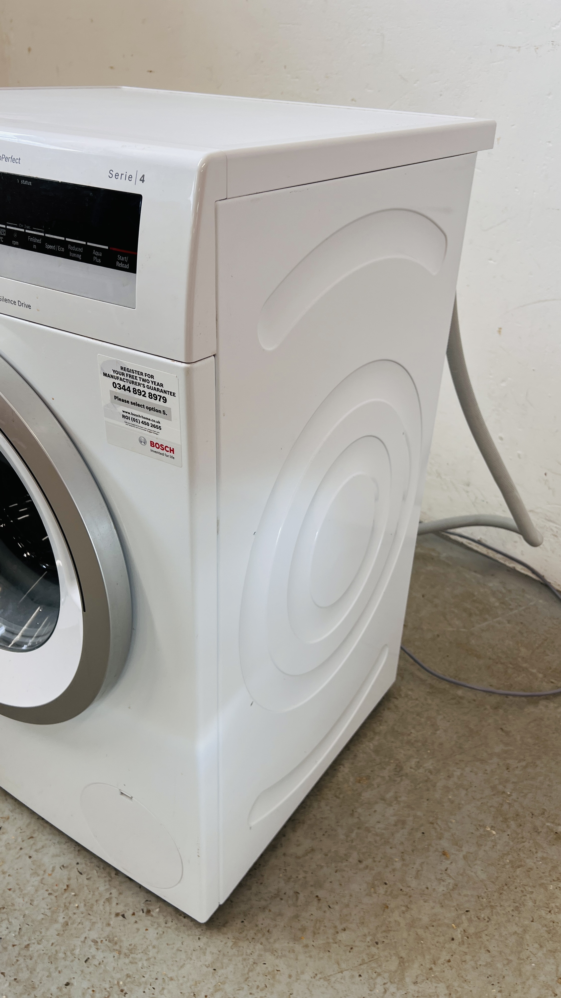 A BOSCH VARIO PERFECT ECO SILENCE DRIVE WASHING MACHINE - SOLD AS SEEN. - Image 5 of 8