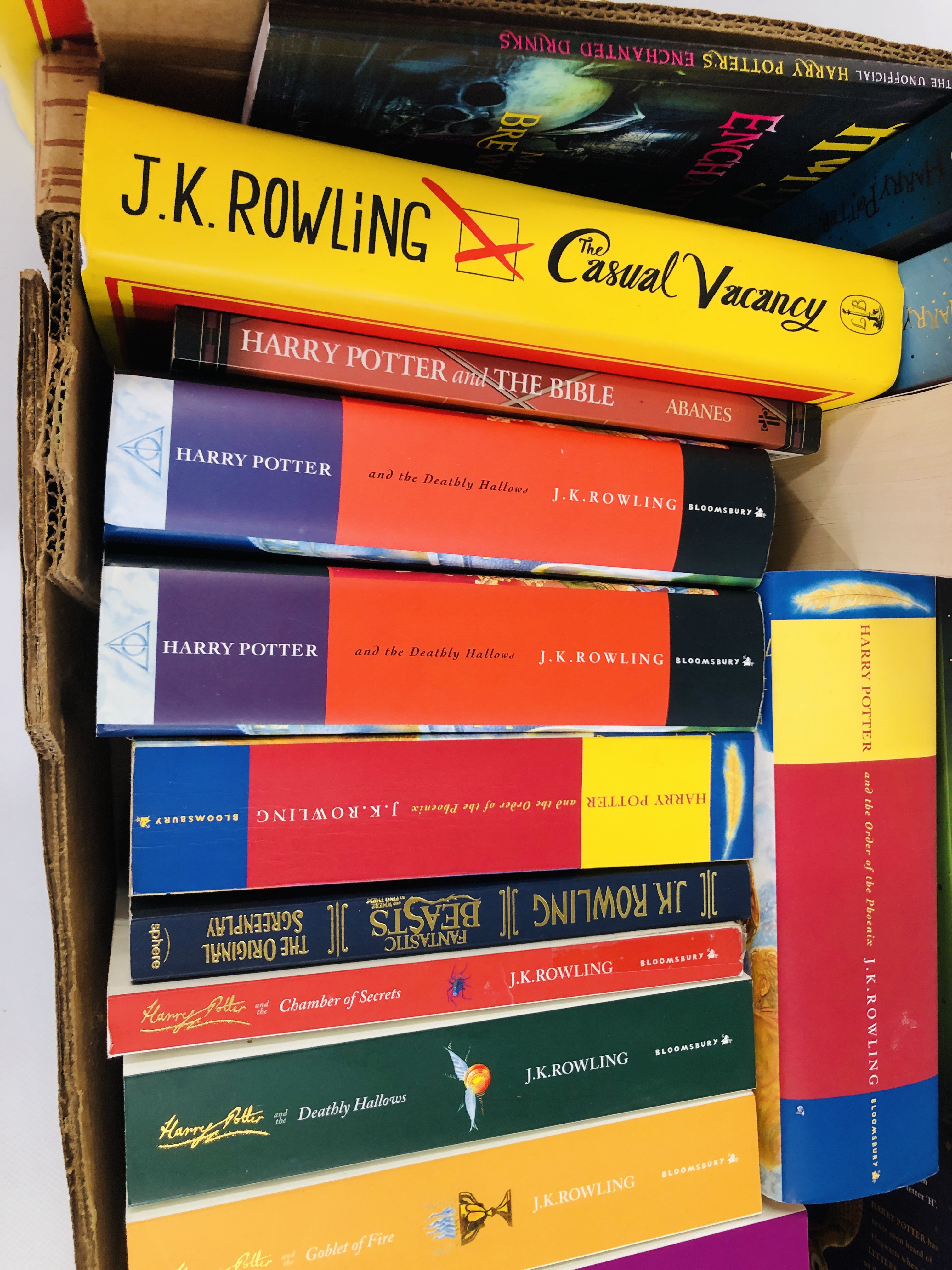 27 BOOKS BY J.K. ROWLING TO INCLUDE HARRY POTTER AND THE ORDER OF THE PHOENIX. - Image 3 of 6