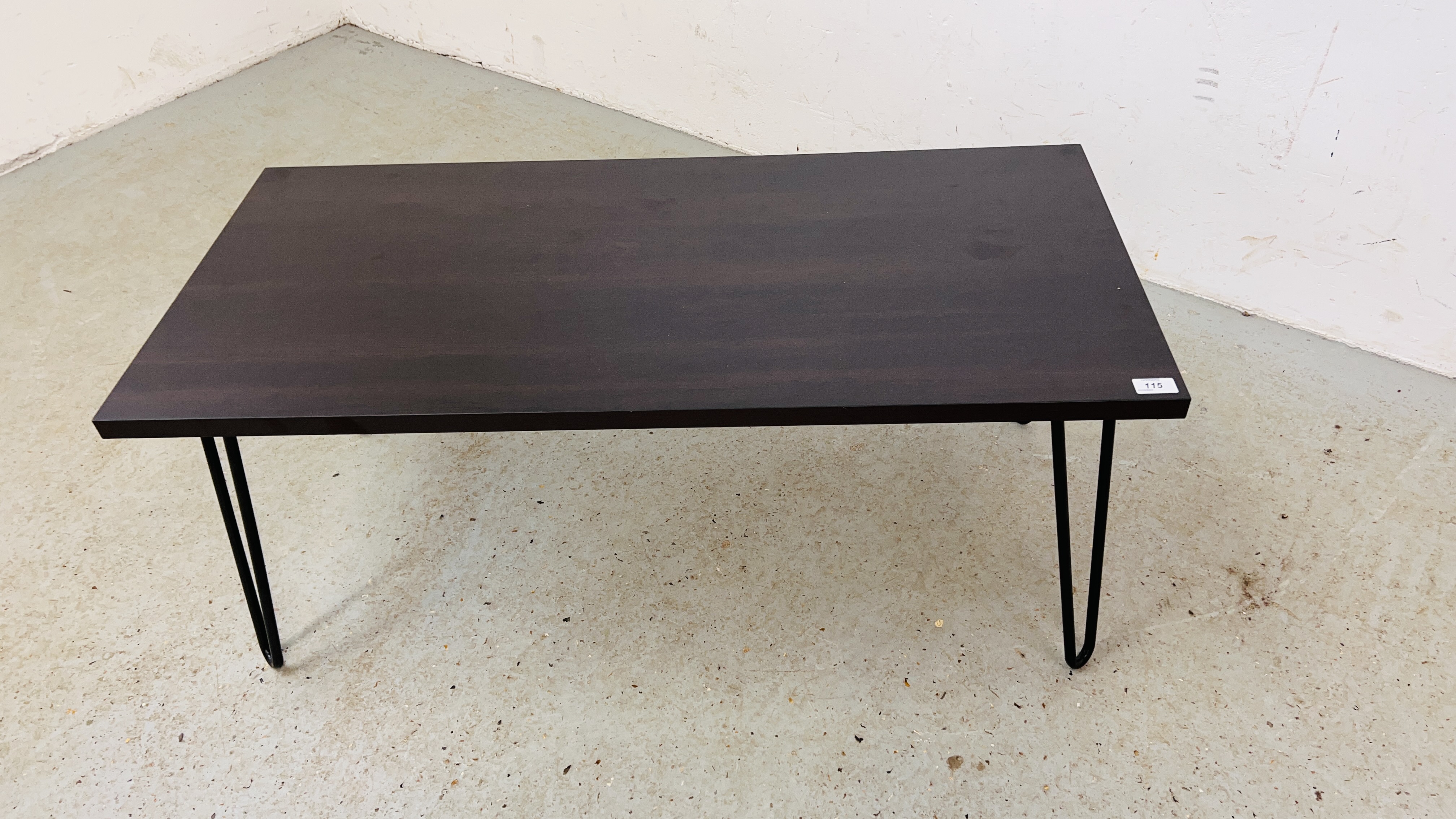 A MODERN RECTANGULAR COFFEE TABLE ON METAL U LEGS - Image 2 of 8