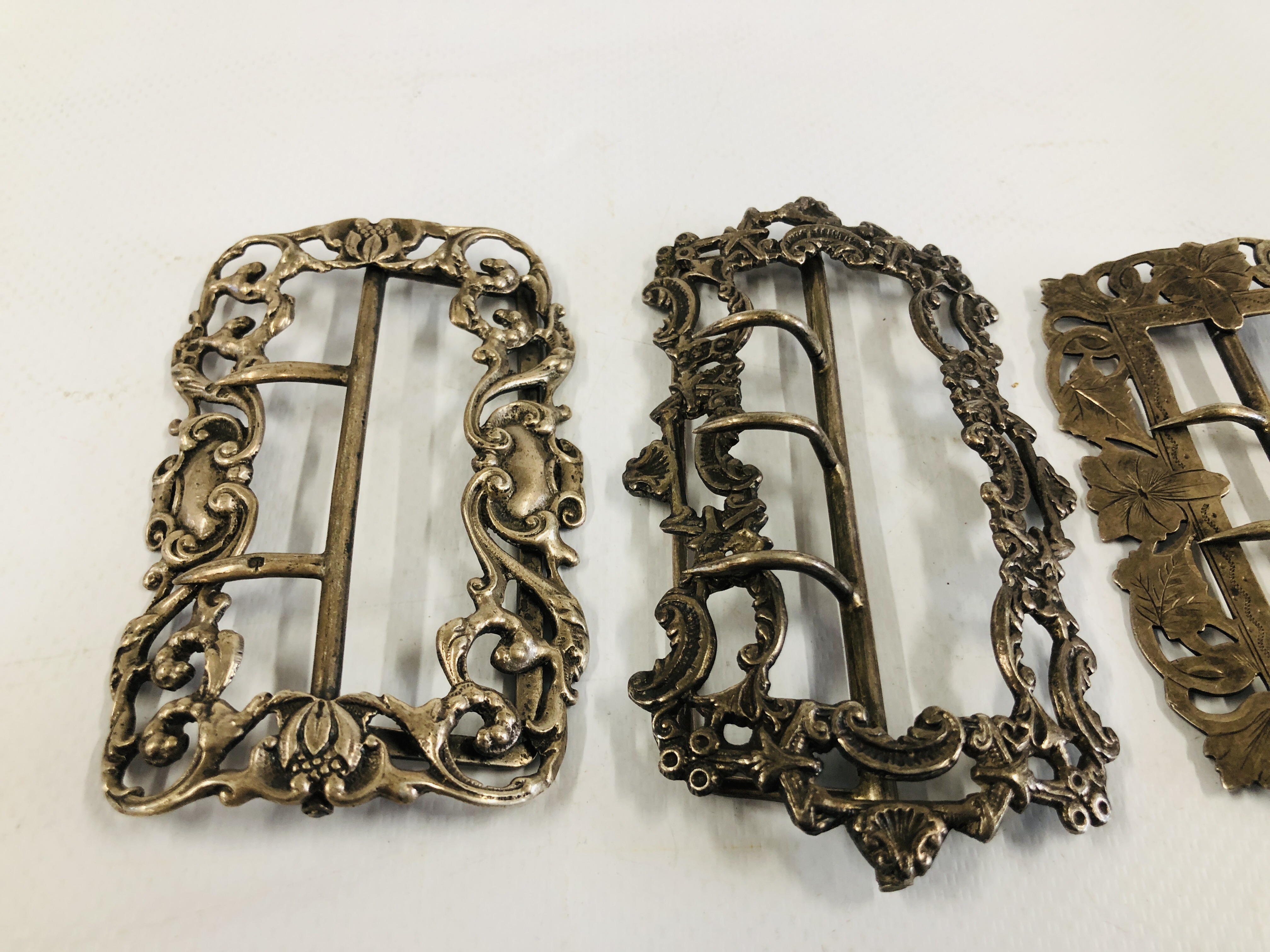 A GROUP OF FOUR SILVER BUCKLES OF SHAPED RECTANGULAR FORM INCLUDING ONE BY R&W BIRMINGHAM. - Image 3 of 6