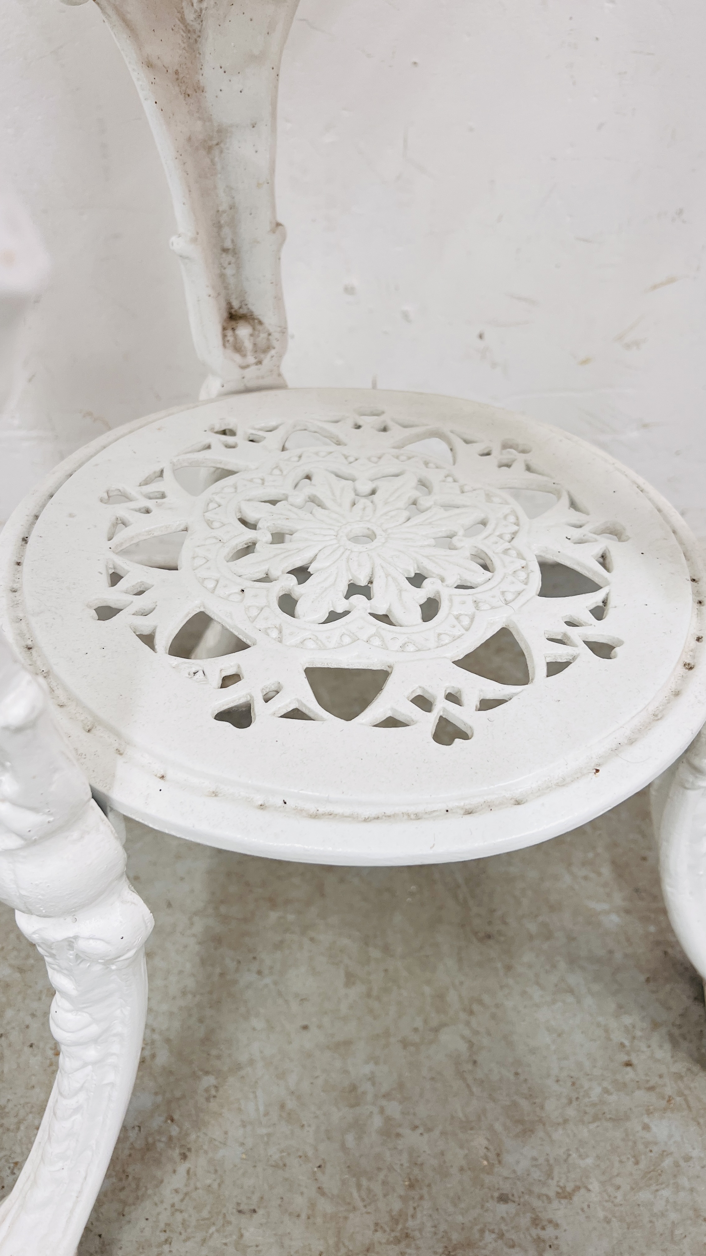 AN IRON PUB TABLE WITH FAUX MARBLE TOP - Image 5 of 8