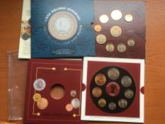 TUB WITH COINS, PRESENTATION FOLDERS, ETC., GB 1983 PROOF SET (2), GUERNSEY £5 (2), ETC.