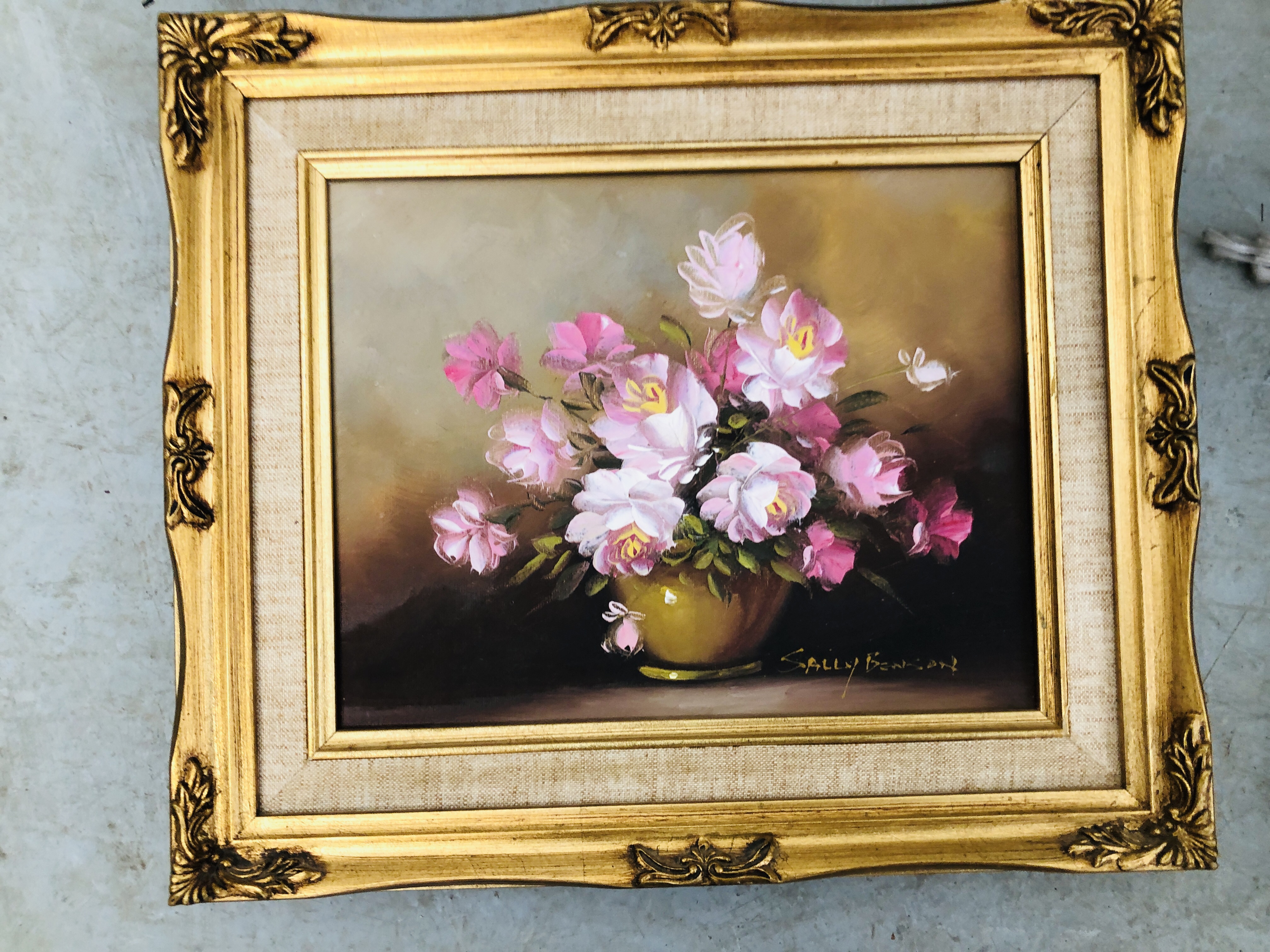 SEVEN FRAMED PICTURES AND PRINTS TO INCLUDE FLORAL STILL LIFE OIL ON CANVAS BEARING SIGNATURE T - Image 2 of 10