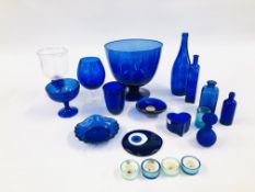 A COLLECTION OF BLUE STUDIO ART GLASS COMPRISING OFF VARIOUS BOTTLES,