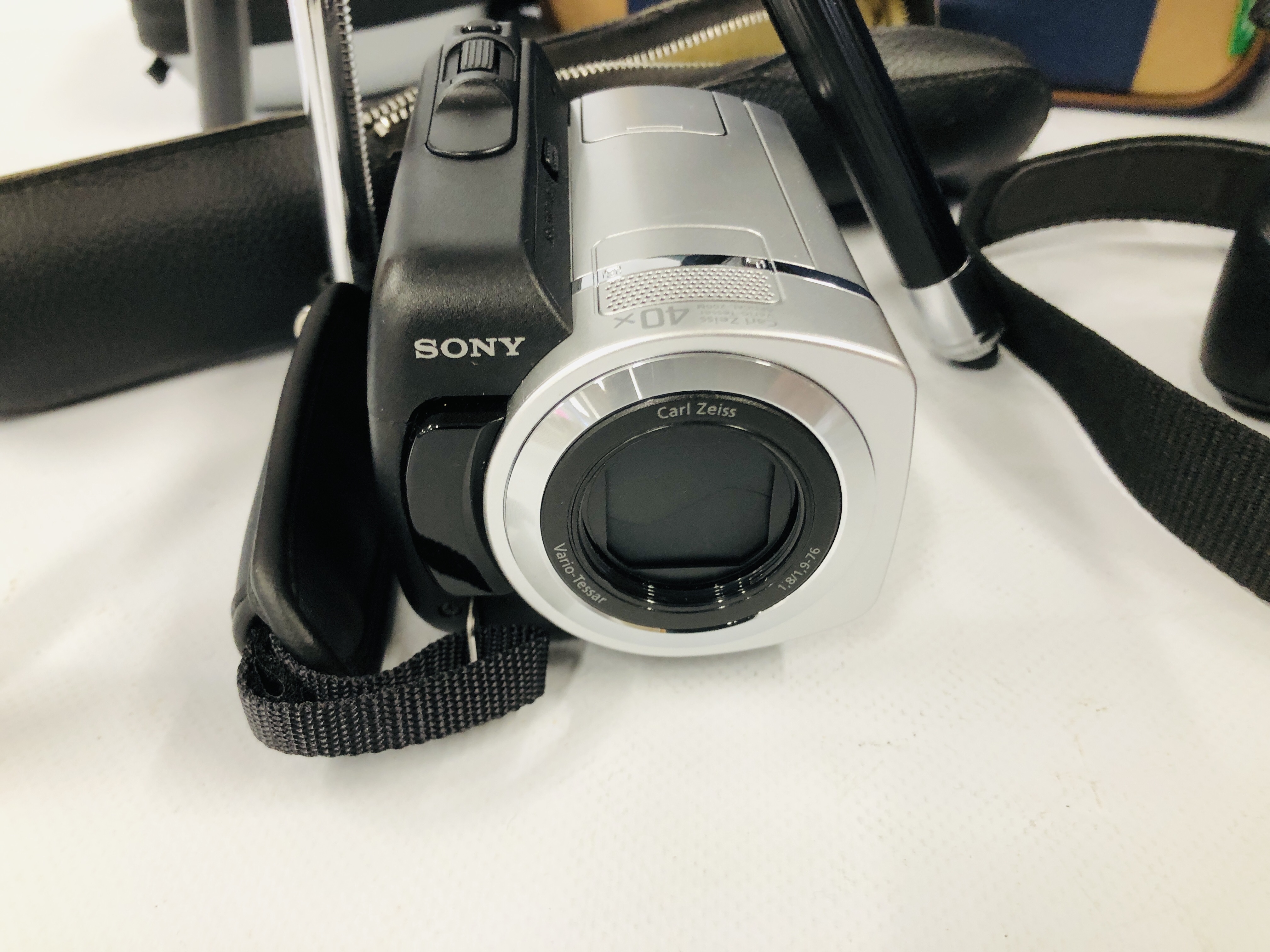 SONY HANDY CAM DCR-SR35 WITH CARRY BAG AND ACCESSORIES, - Image 2 of 6