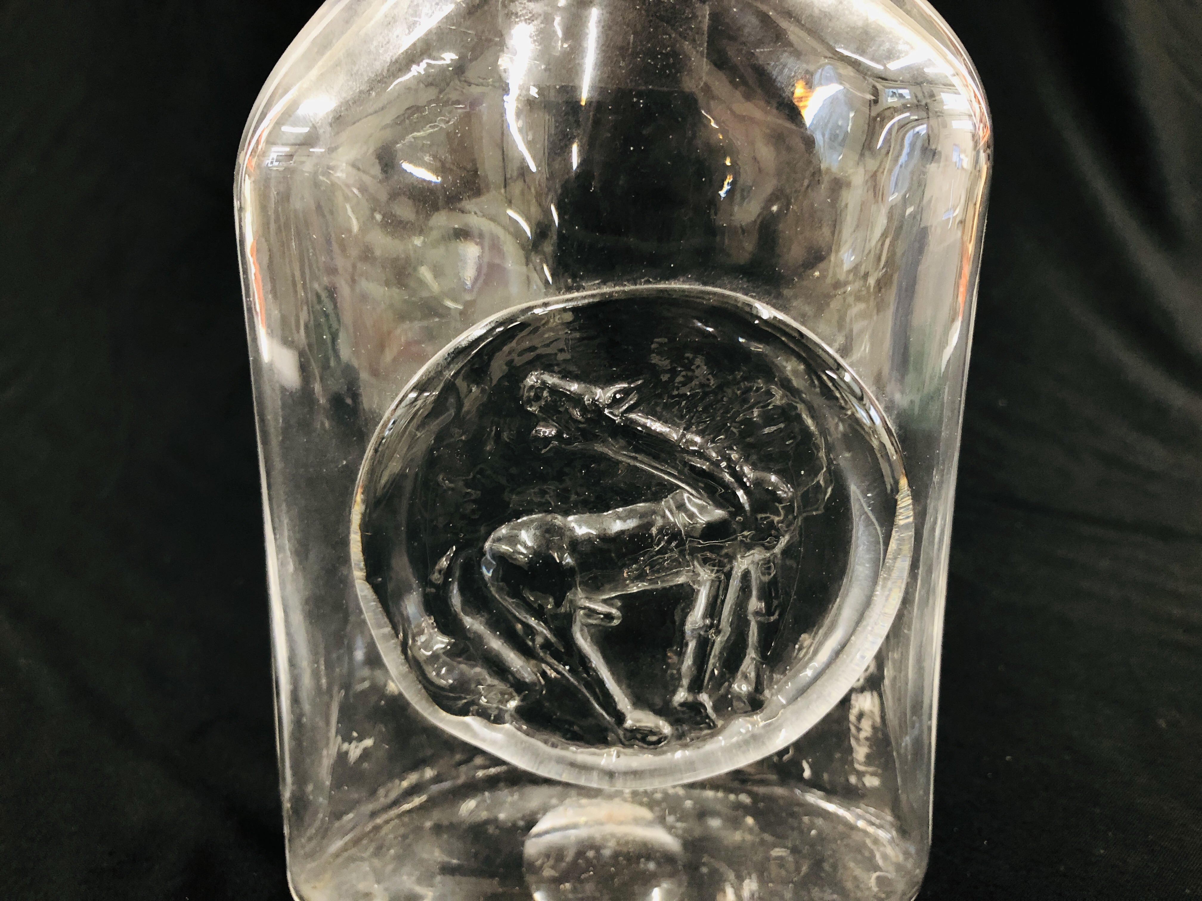 A DANISH MID CENTURY STYLE CLEAR GLASS FLASK DECANTER, - Image 4 of 8