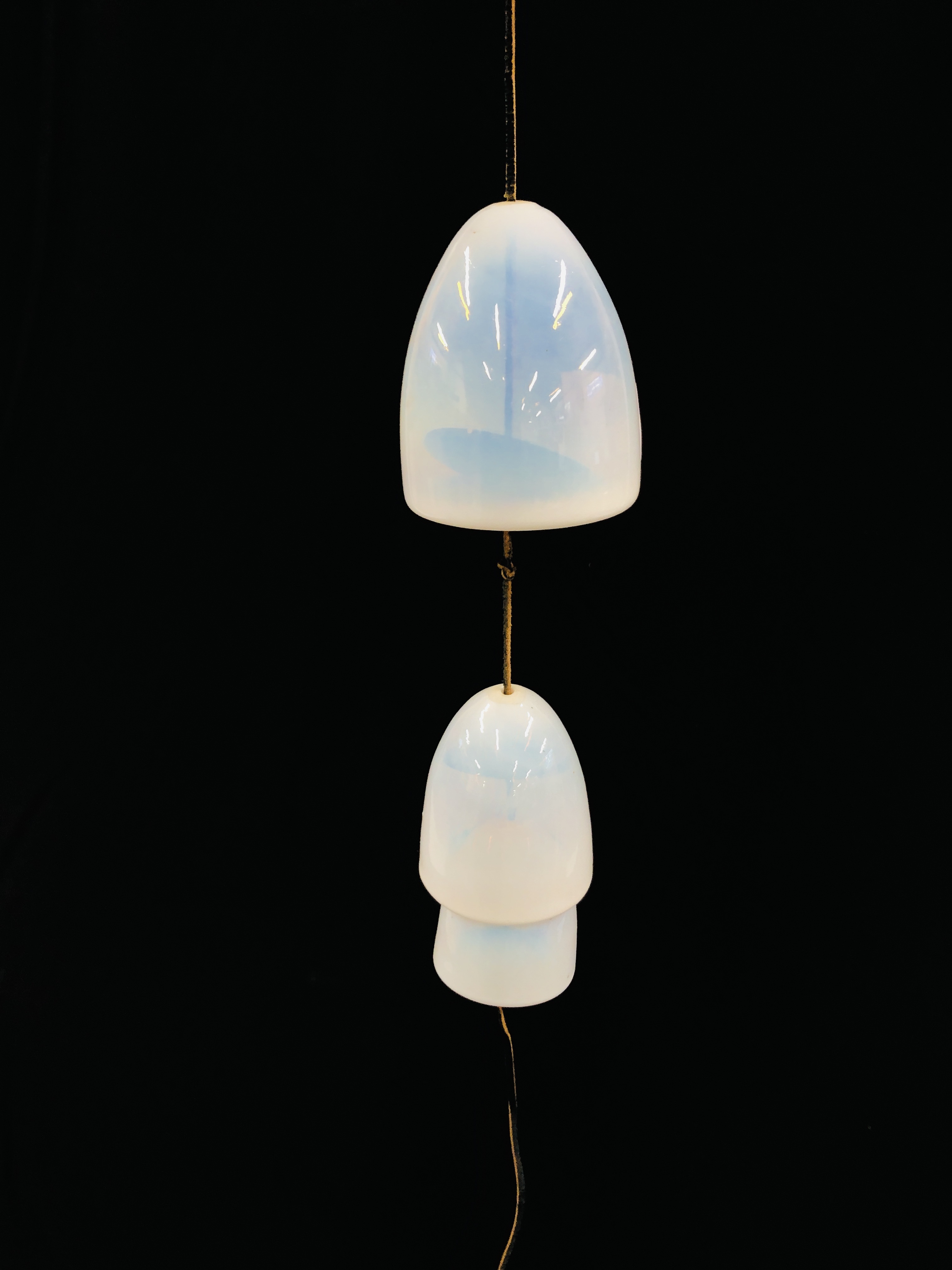 A VASELINE ART GLASS WIND CHIME.