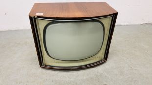 A VINTAGE EKCO VISION TYPE T.370 1950's TV - COLLECTORS ITEM ONLY - SOLD AS SEEN.