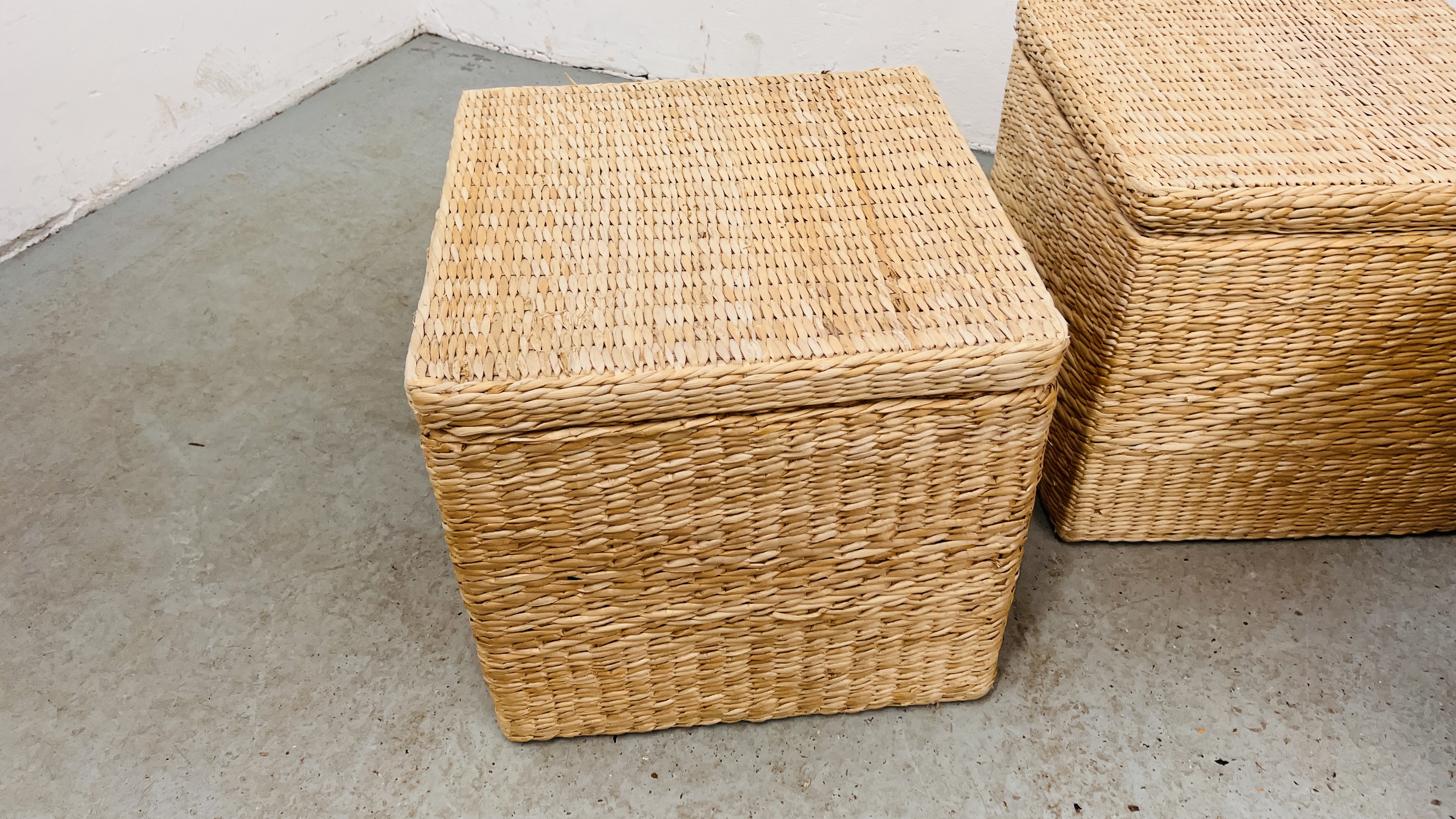 A SET OF 4 SEA GRASS STORAGE BOXES. - Image 2 of 7