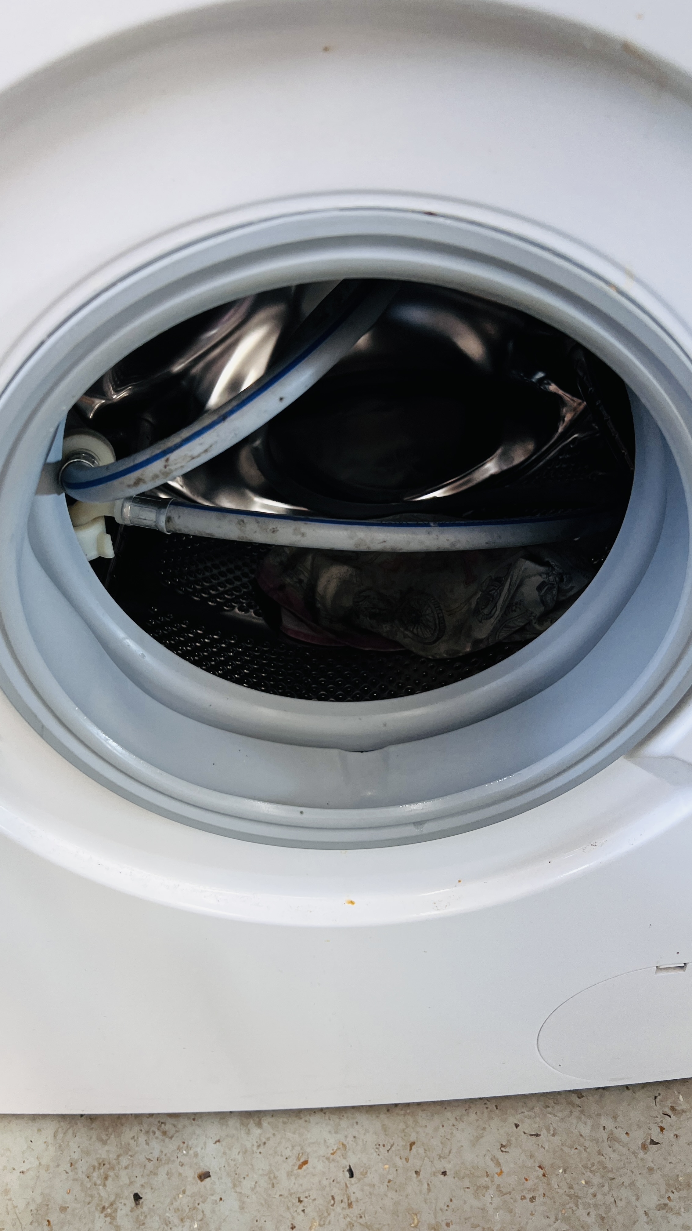 A BOSCH VARIO PERFECT ECO SILENCE DRIVE WASHING MACHINE - SOLD AS SEEN. - Image 8 of 8