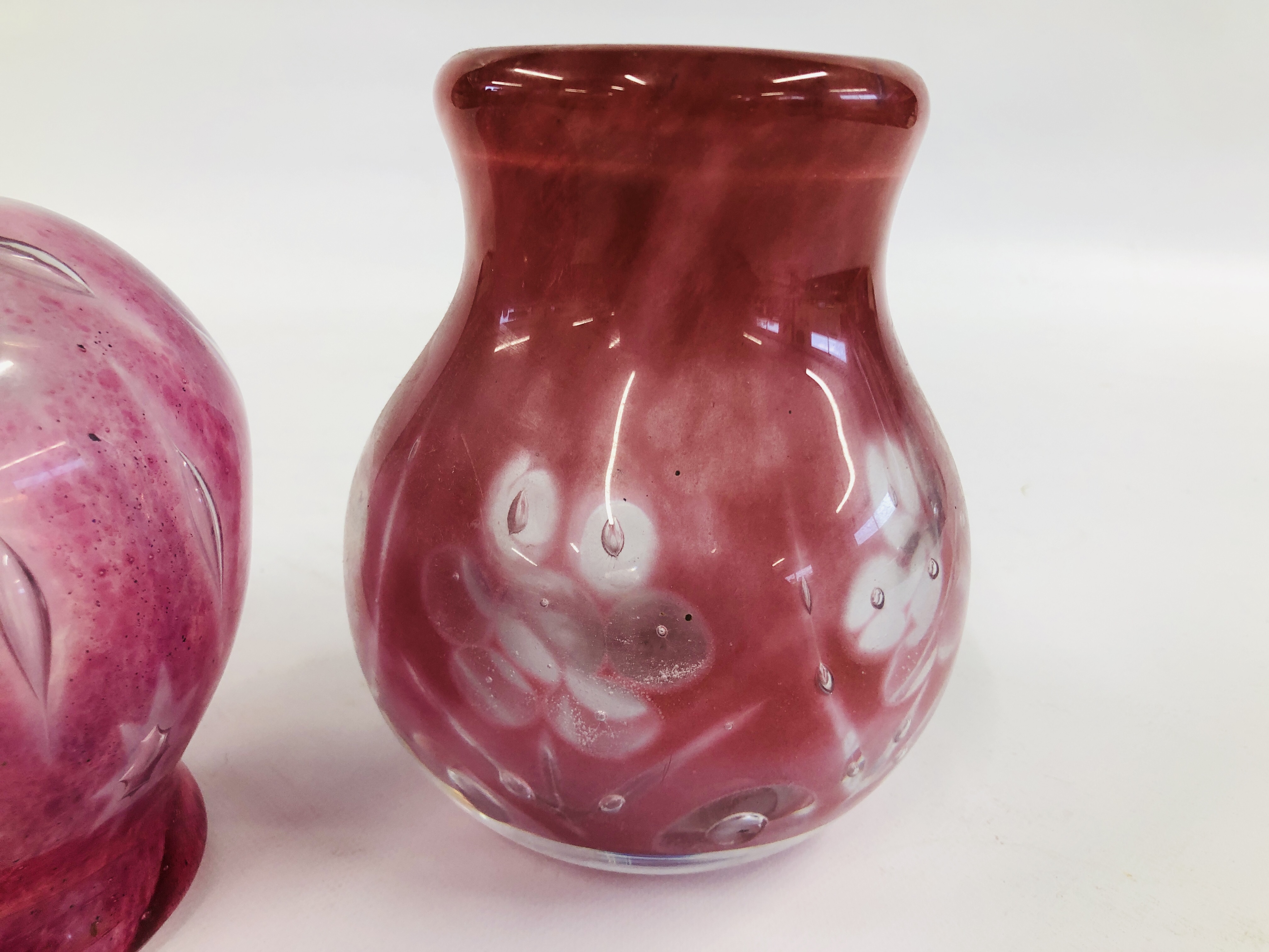 THREE PALE PINK STUDIO GLASS VASES WITH AIR TRAPPED DECORATION DESIGNED BY RSW. - Image 8 of 10