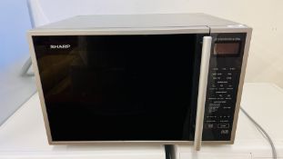 SHARP CONVECTION & GRILL 900 WATT MICROWAVE OVEN - SOLD AS SEEN