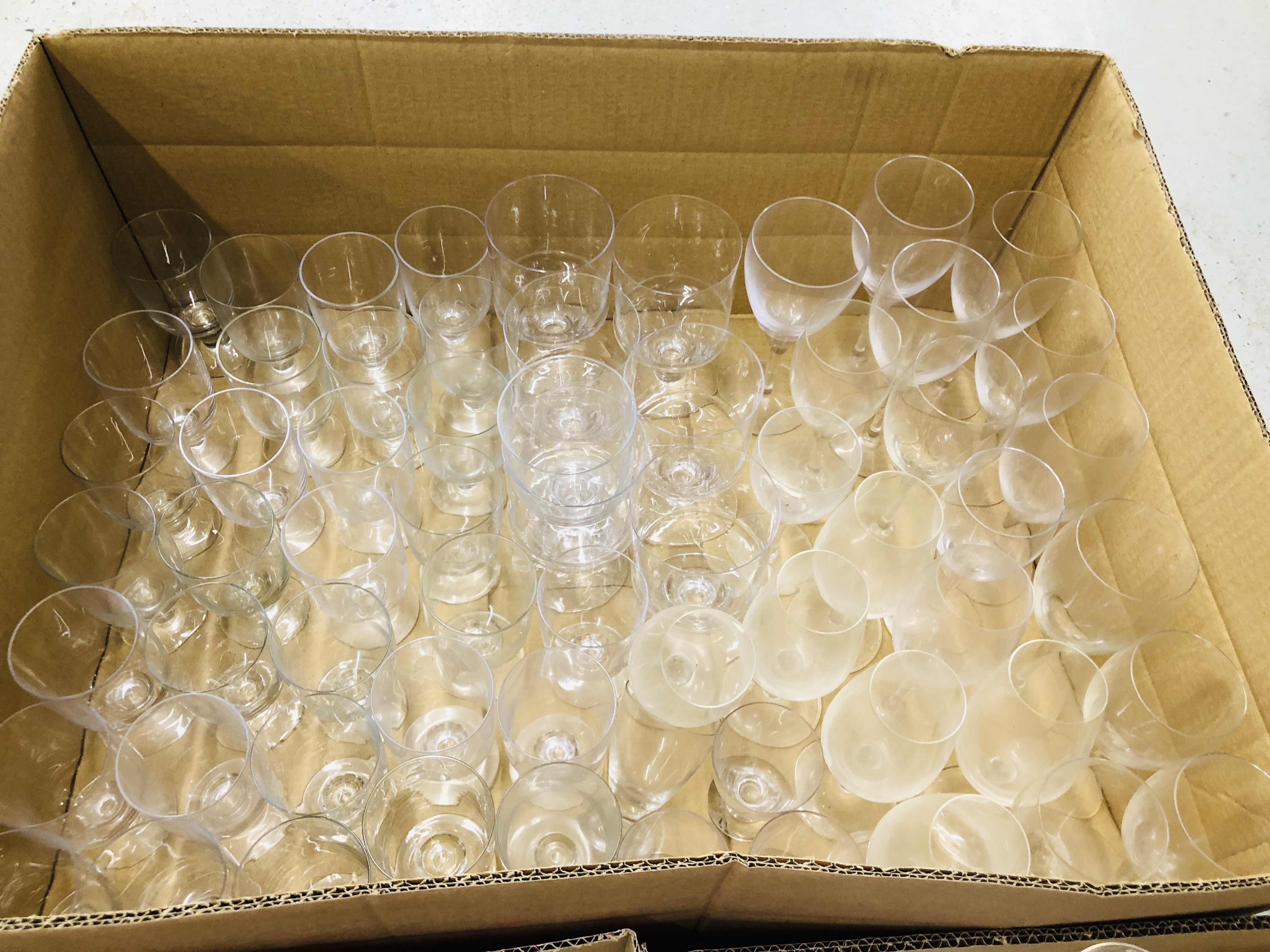 FIVE BOXES OF ASSORTED GOOD QUALITY DRINKING GLASSES TO INCLUDE CUT GLASS, - Image 6 of 6