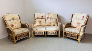 A GOOD QUALITY CANE THREE PIECE CONSERVATORY SUITE.