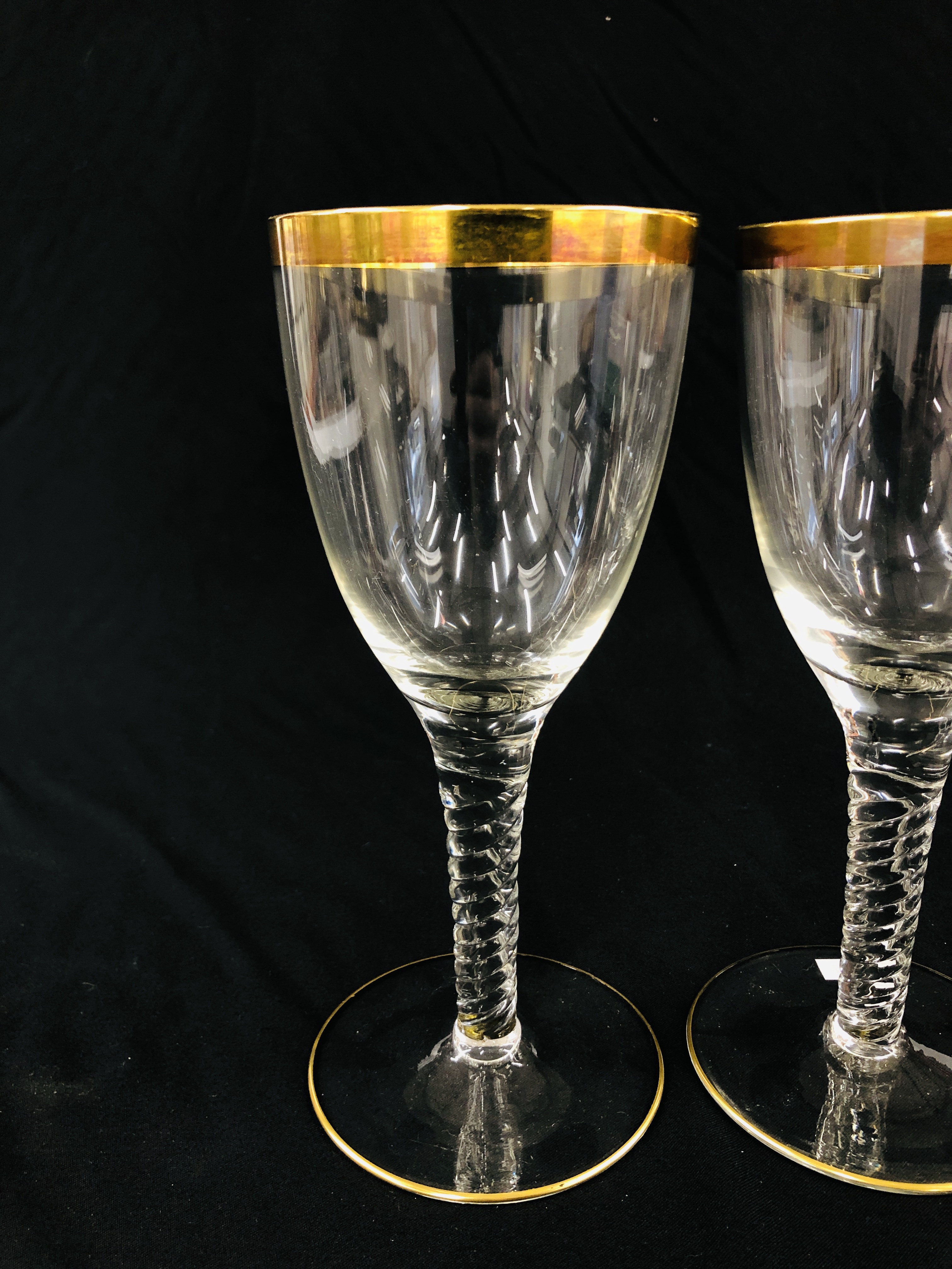 THREE TRUMPET BOWL GLASSES WITH GILDED RIMS. H 24CM. - Image 6 of 7