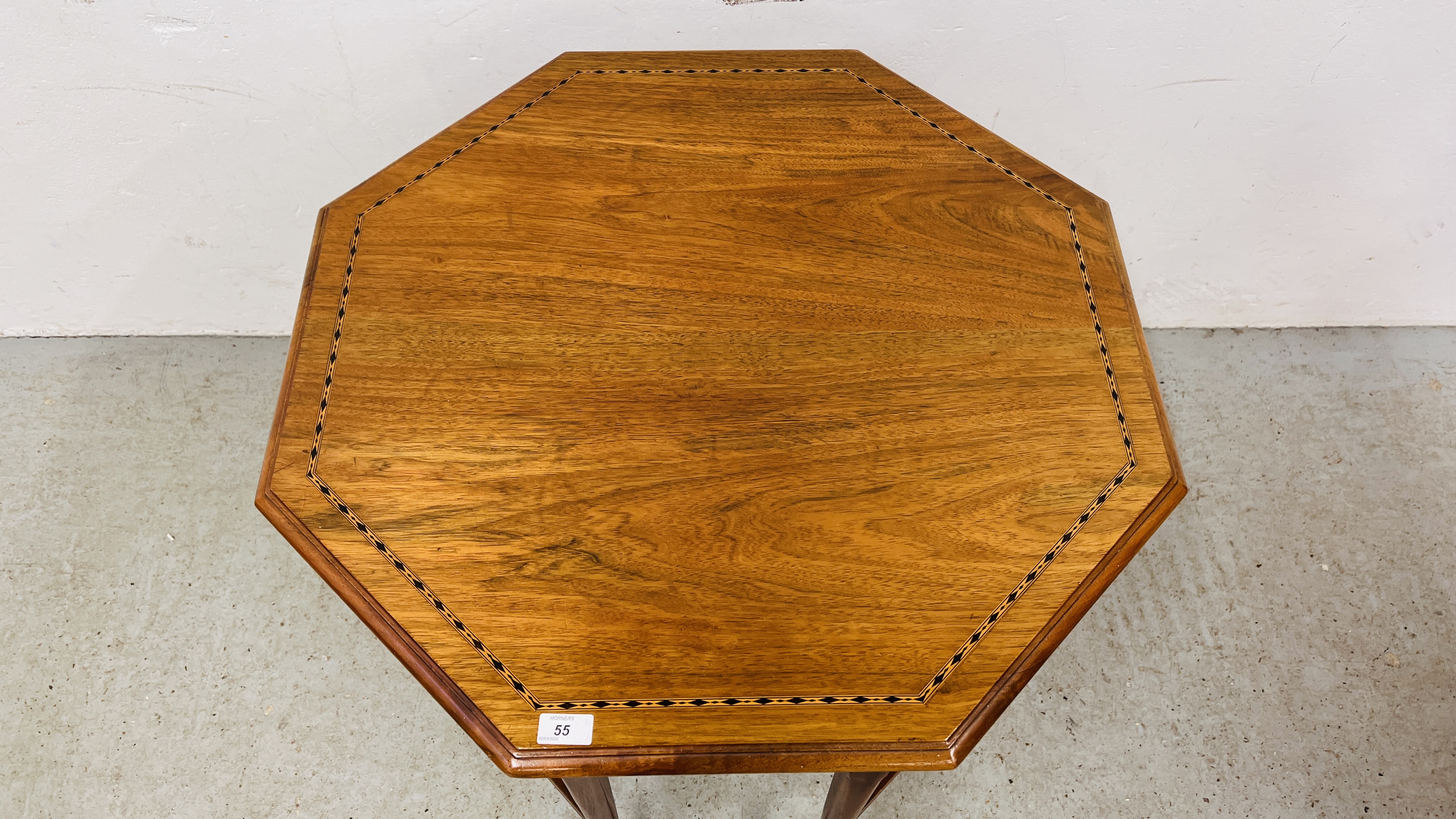 AN ARTS AND CRAFTS INLAID MAHOGANY OCTAGONAL TABLE. - Image 3 of 9