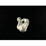 SMALL GLASS SWAN BEARING SIGNATURE LALIQUE H 4.CM.