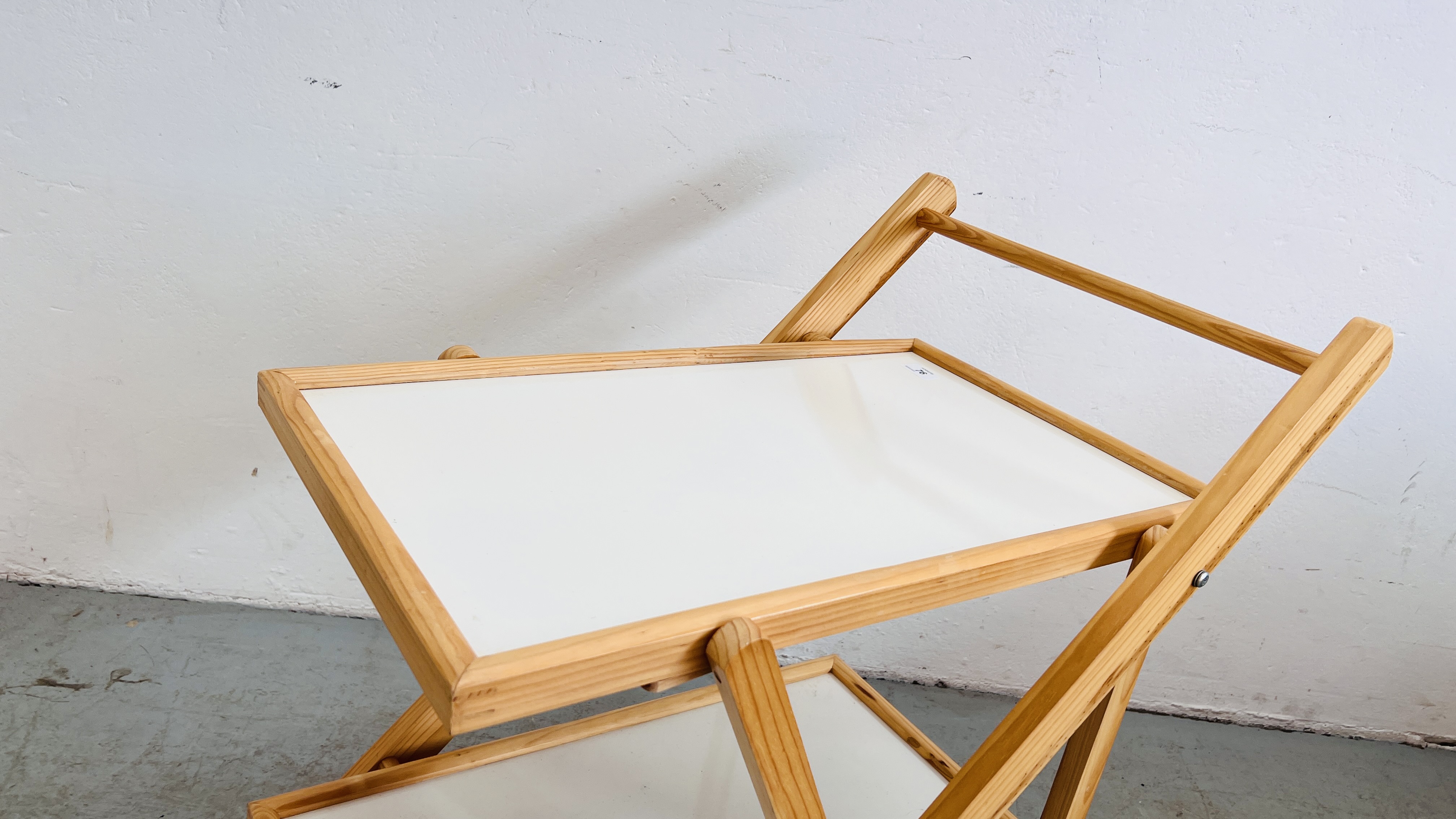 A PINE FOLD-DOWN SIDE TABLE. - Image 2 of 5