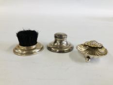 SILVER MOUNTED CIRCULAR BRUSH, BIRMINGHAM 1902 ALONG WITH A SILVER INKWELL AND SILVER SHELL SALT,