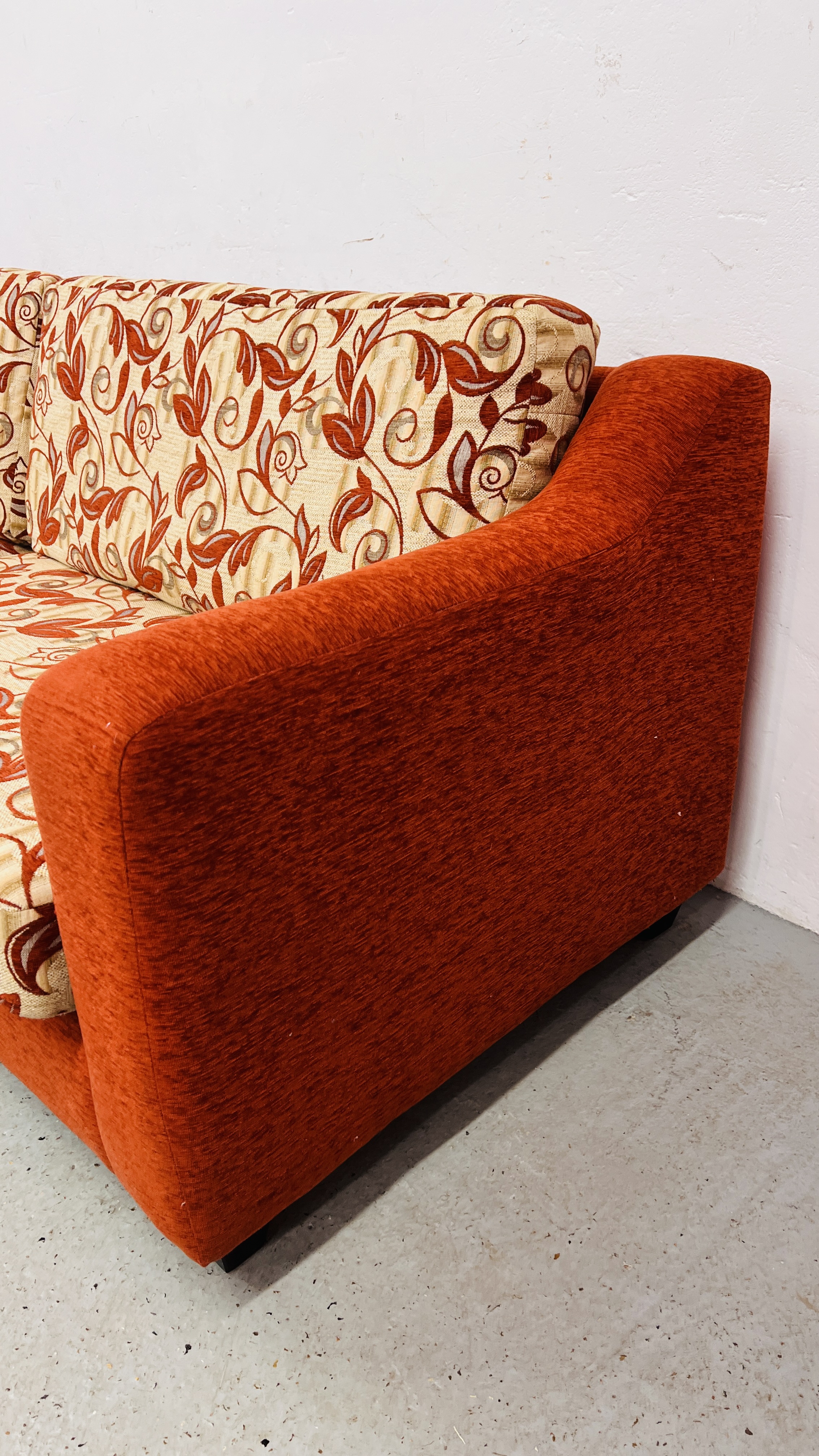 A LARGE MODERN RED UPHOLSTERED SOFA, WITH PATTERNED CUSHIONS - L 260CM. X H 80CM. X D 90CM. - Image 3 of 10