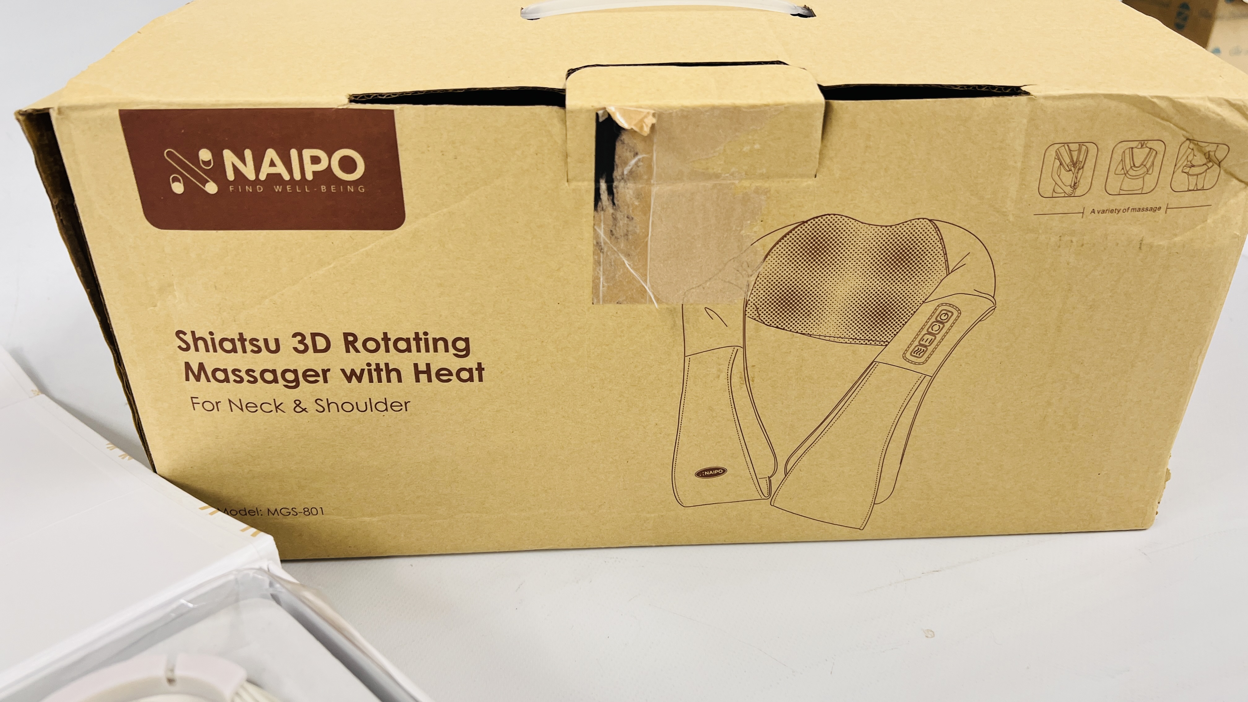 BOXED MAGIC MASSAGE FOOT MASSAGER AND BOXED NAIPO 3D ROTATING NECK MASSAGER - SOLD AS SEEN - Image 3 of 4