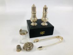 A VINTAGE CASED SILVER SALT AND PEPPER, BIRMINGHAM ASSAY,