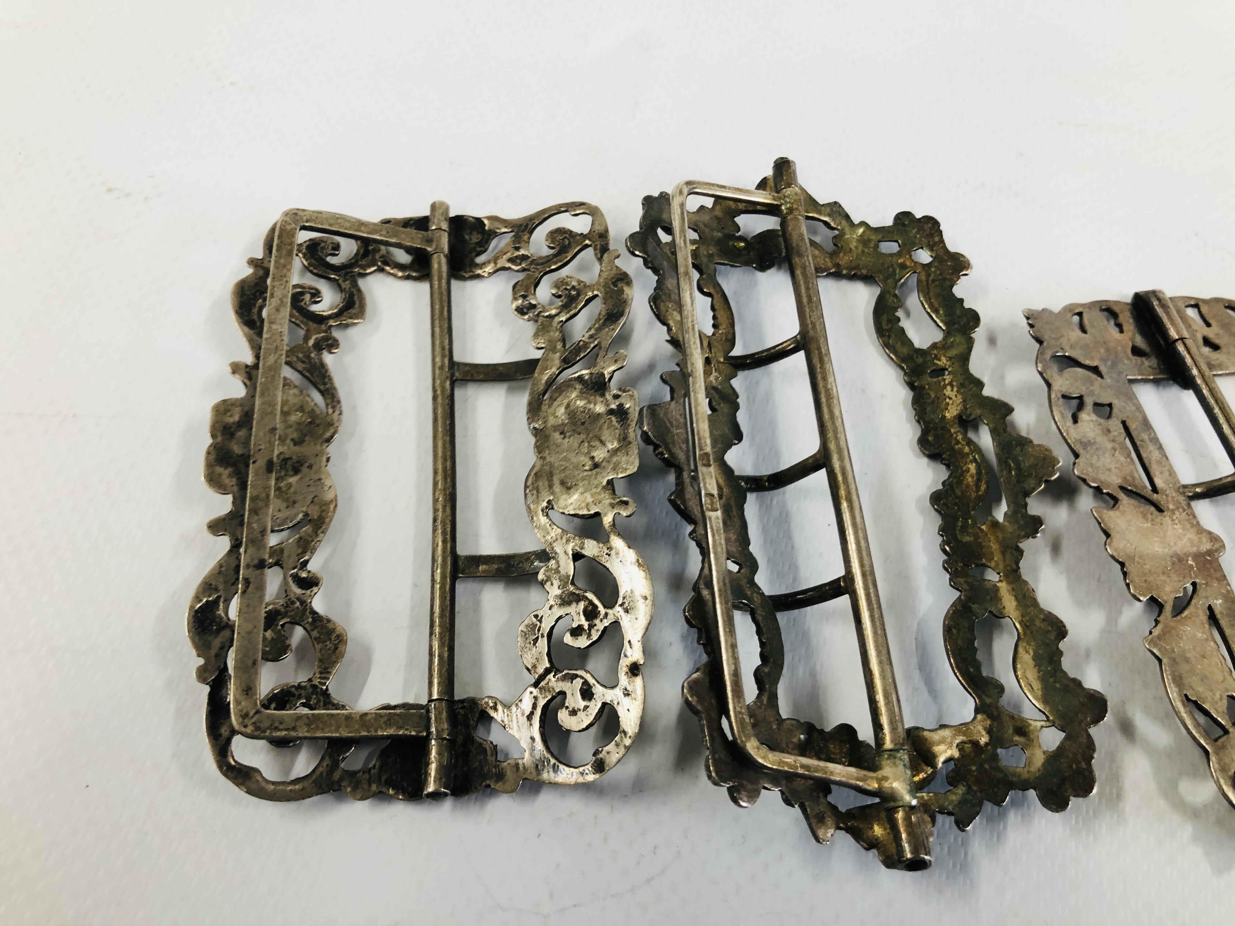 A GROUP OF FOUR SILVER BUCKLES OF SHAPED RECTANGULAR FORM INCLUDING ONE BY R&W BIRMINGHAM. - Image 4 of 6