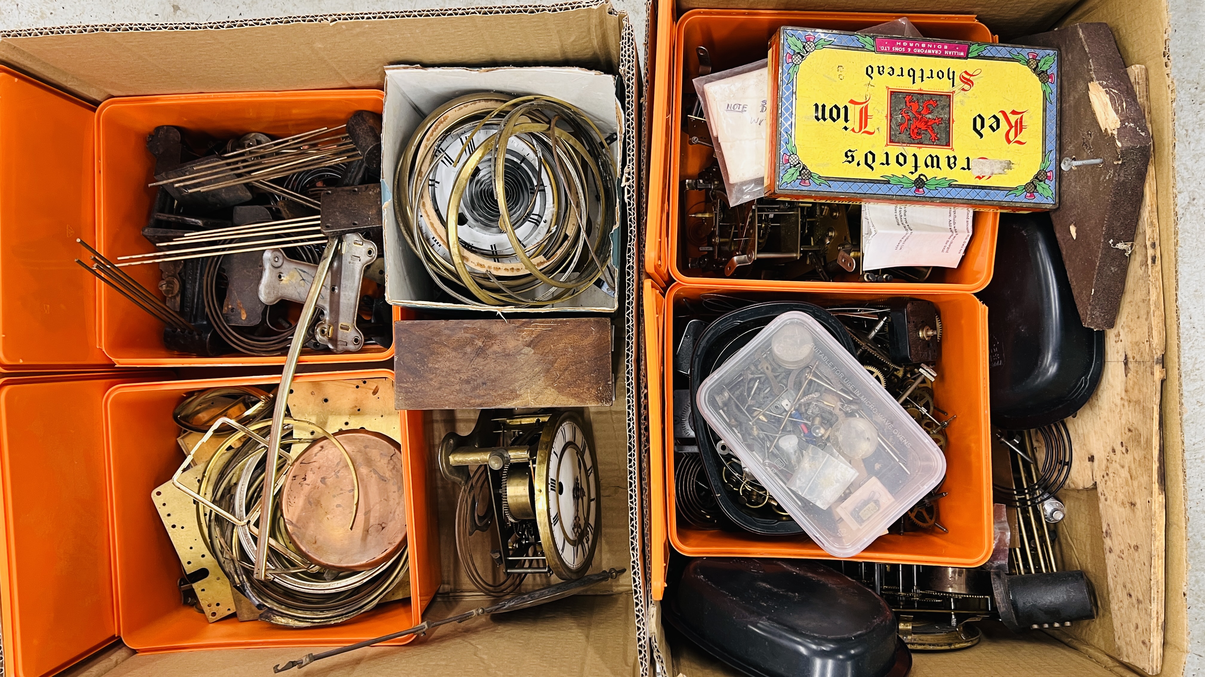 3 X BOXES OF ASSORTED MODERN & VINTAGE CLOCK PARTS & ACCESSORIES TO INCLUDE CLOCK GLASSES, HANDS, - Image 2 of 11