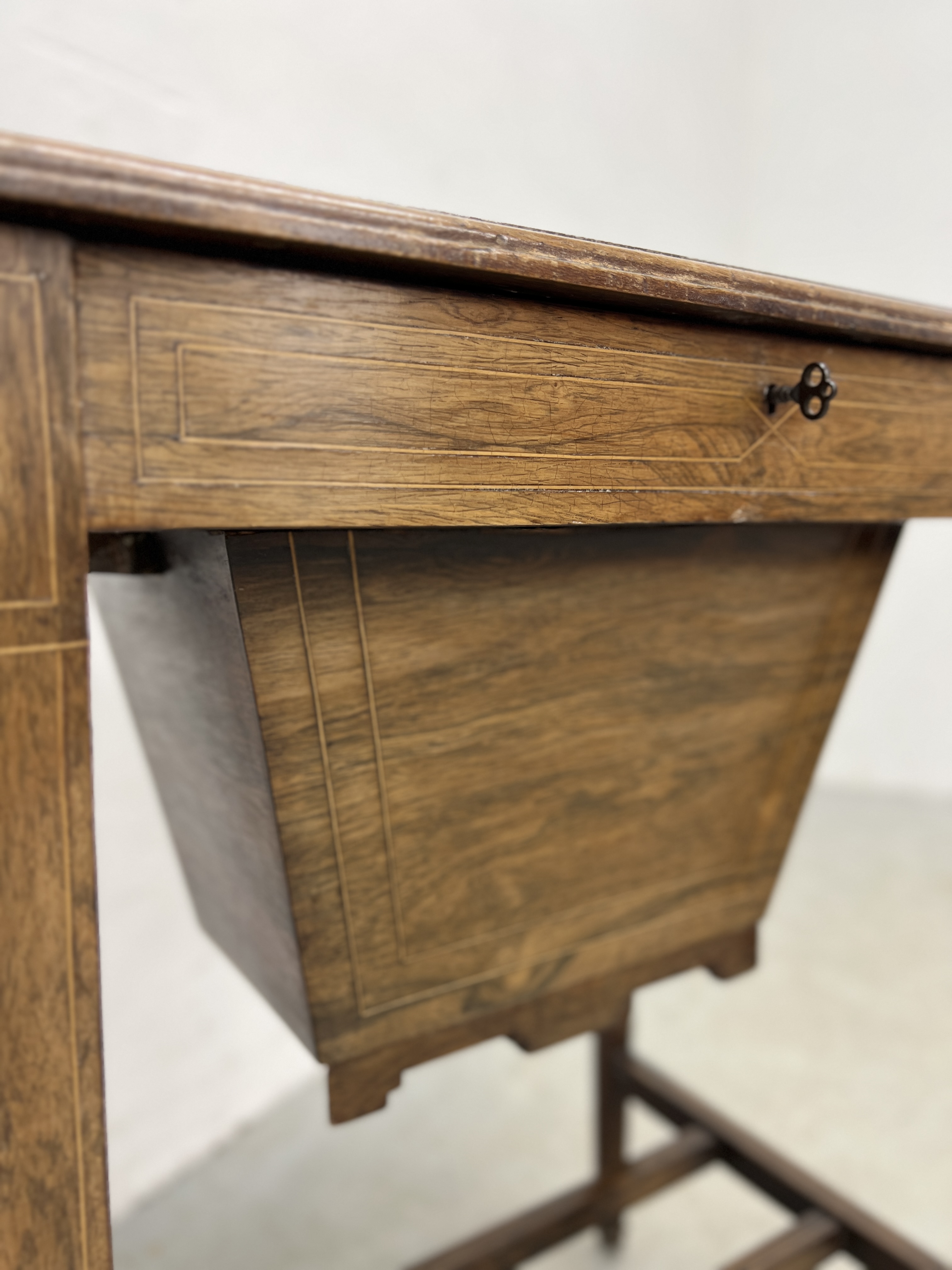 AN EDWARDIAN INLAID MAHOGANY WORK TABLE - W 56CM X D 41CM X 73CM. - Image 6 of 10