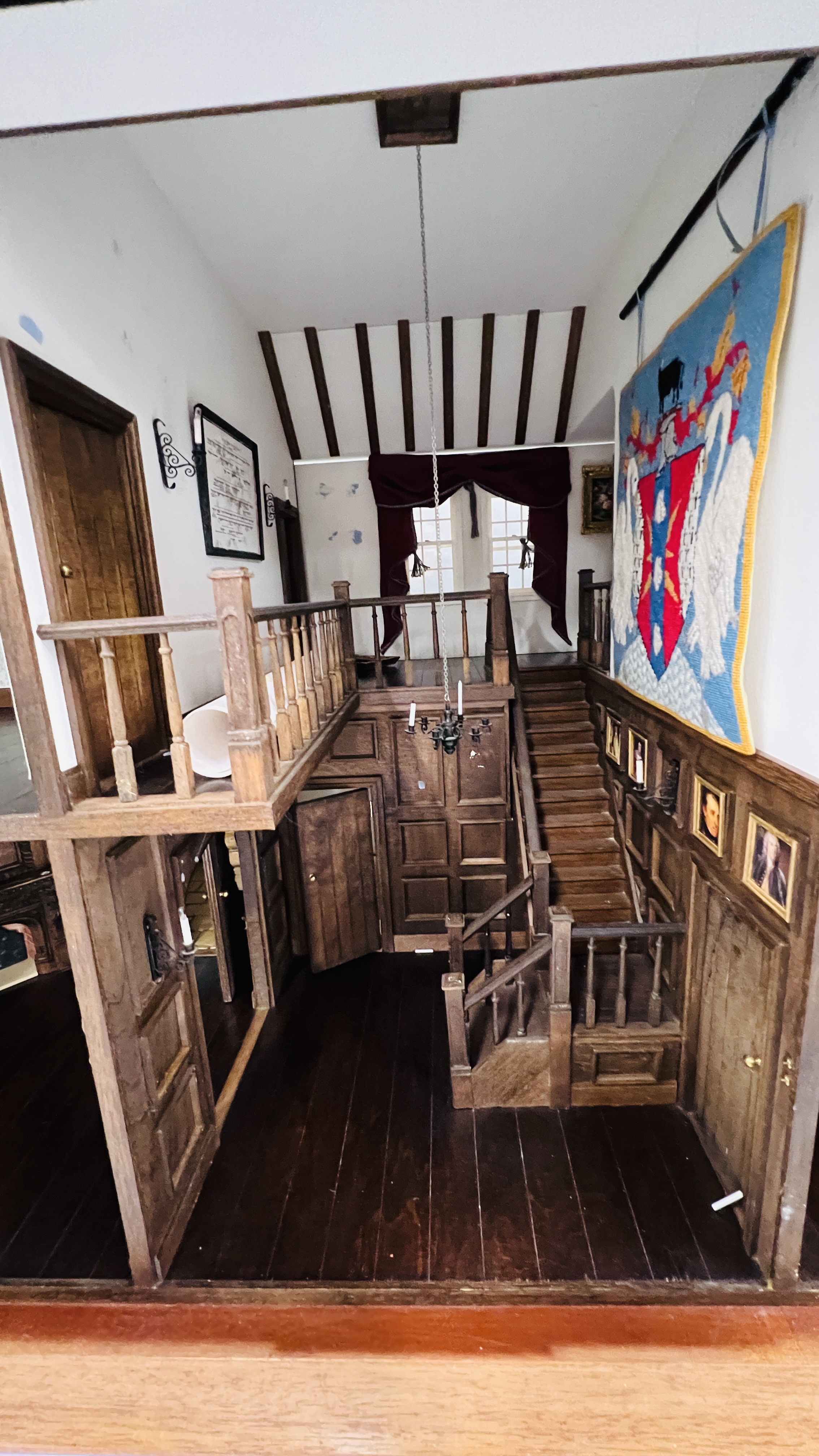 A LARGE DOLLS HOUSE WITH DUTCH GABLES AND ATTIC, BEDROOMS HOBART-COBBE, W 93CM, D 54CM, - Image 26 of 28