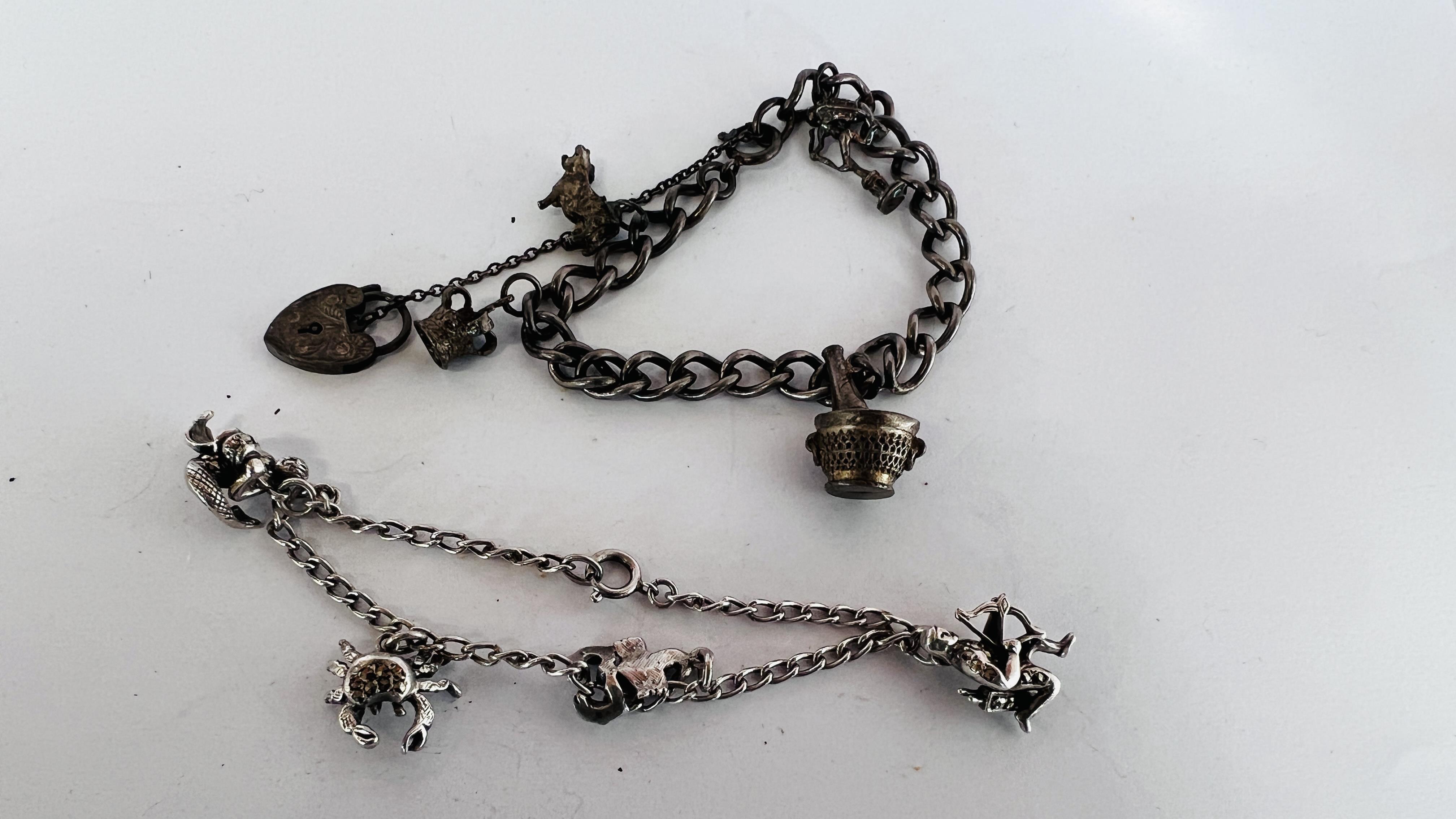 VINTAGE SILVER CHARM BRACELET WITH CHARMS