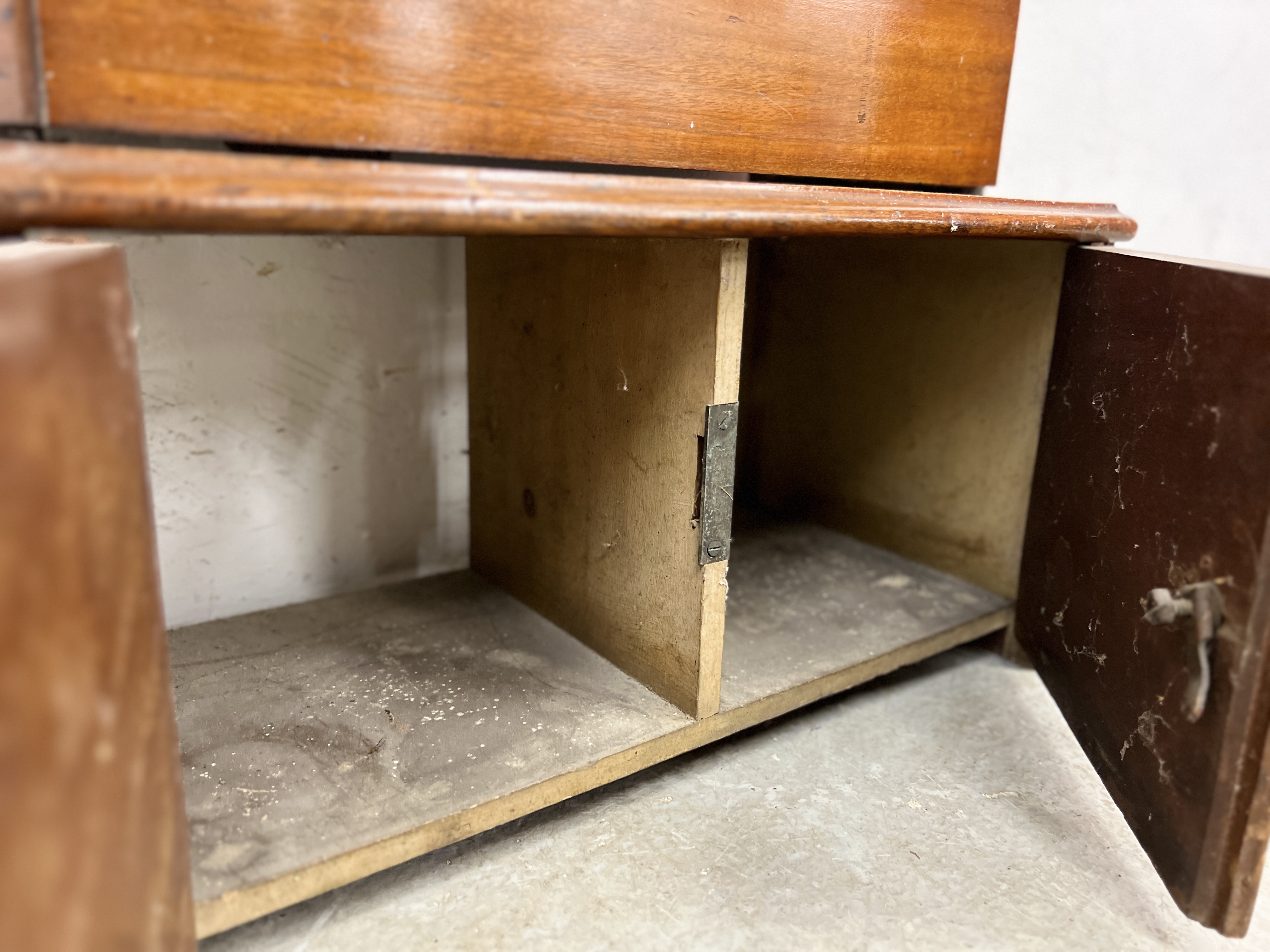 A VICTORIAN MAHOGANY SHIP'S WASH STAND WITH MIRRORED DOOR ABOVE - W 54CM X D 29CM X H 164CM. - Image 9 of 9