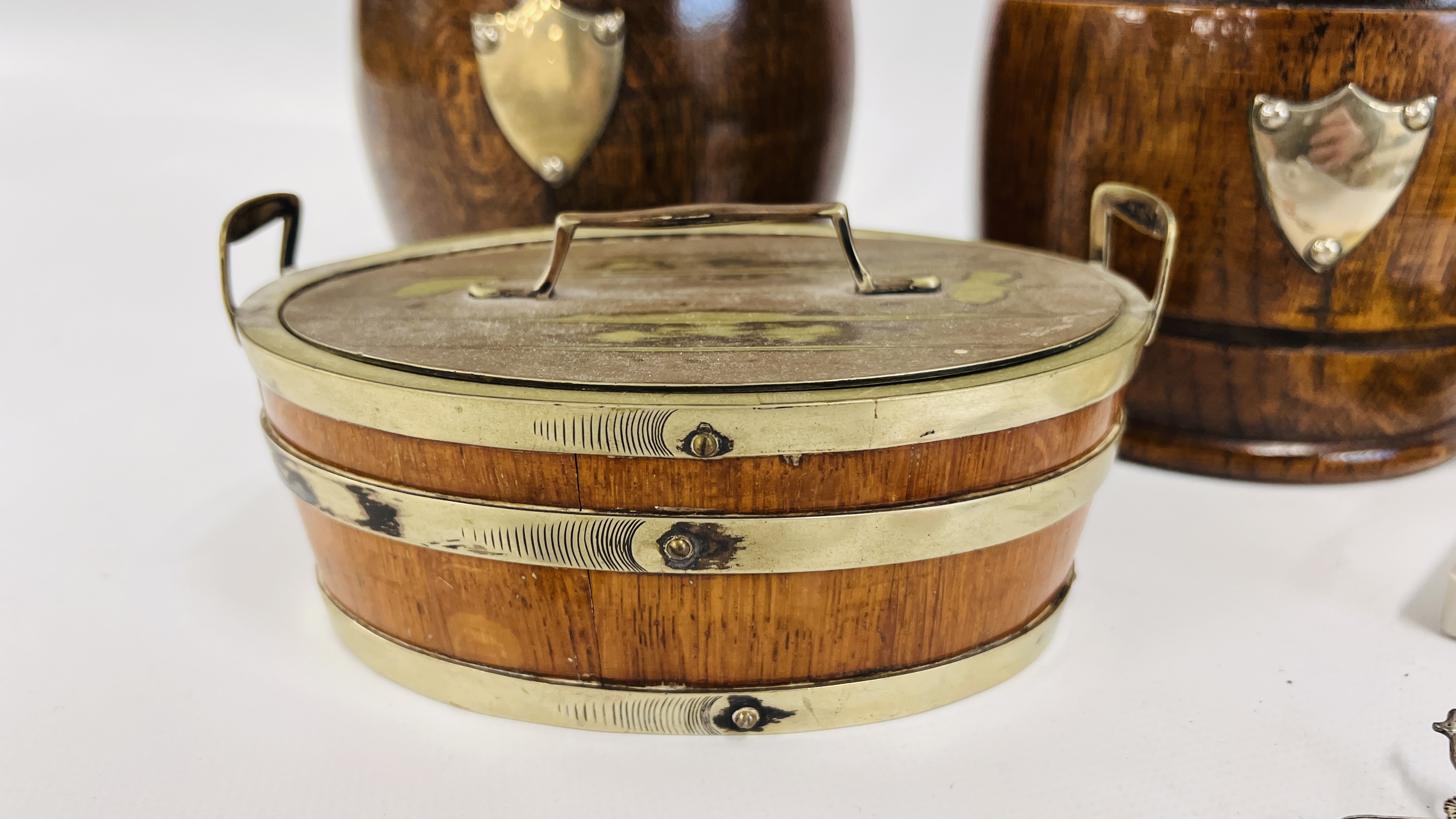 TWO OAK MINIATURE BARRELS WITH SILVER PLATED LIDS AND ONE FURTHER OAK AND PLATED BARREL ALONG WITH - Image 3 of 8