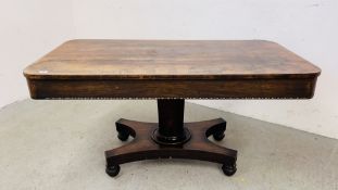 A REGENCY MAHOGANY OCCASIONAL TABLE ON PLATFORM BASE - W 141CM X D 70CM X H 72CM.