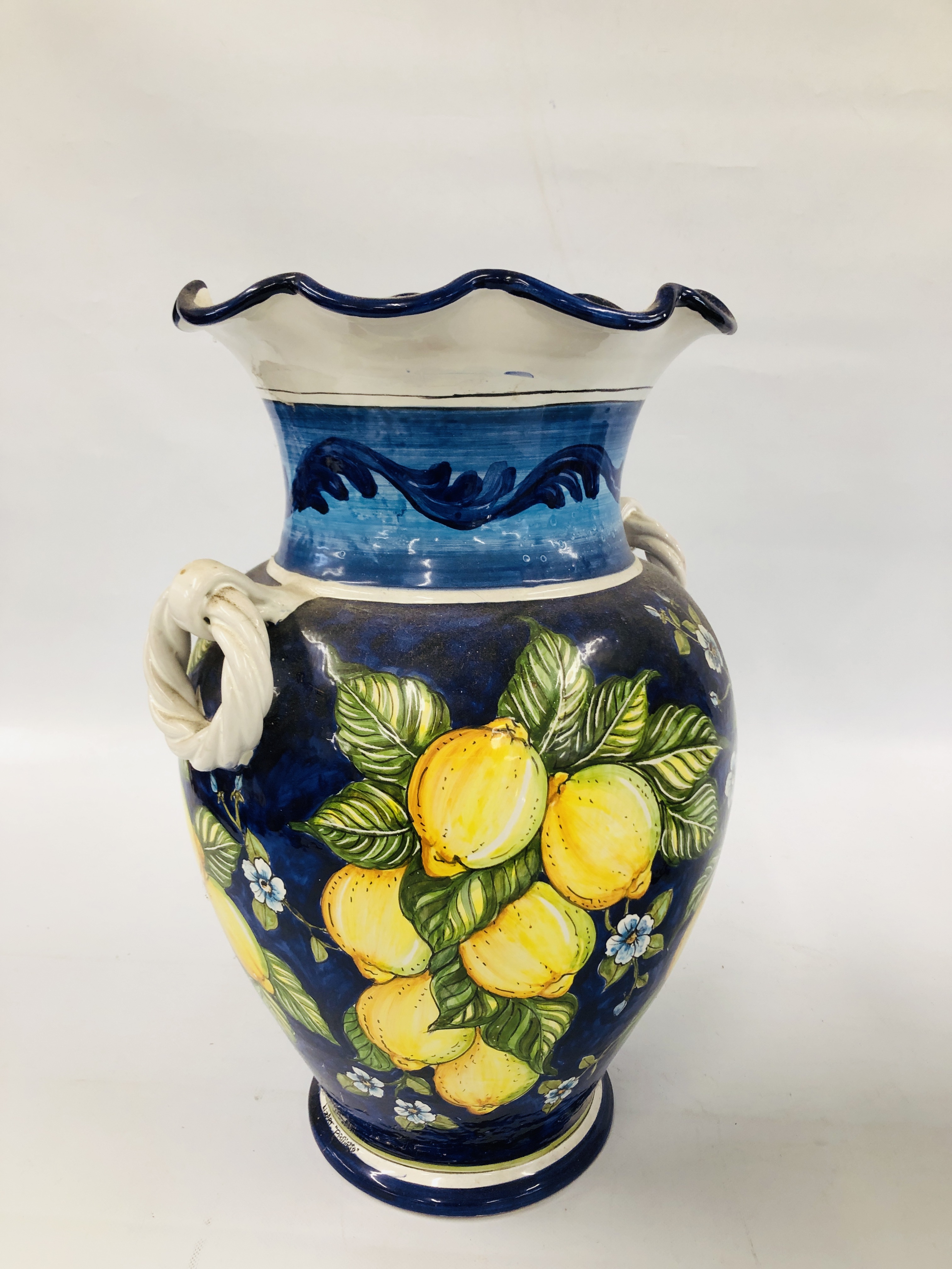 TWO LARGE CONTINENTAL GLAZED VASES ONE DECORATED WITH SUNFLOWERS, H 55.5CM THE OTHER LEMONS, H 56CM. - Image 8 of 9