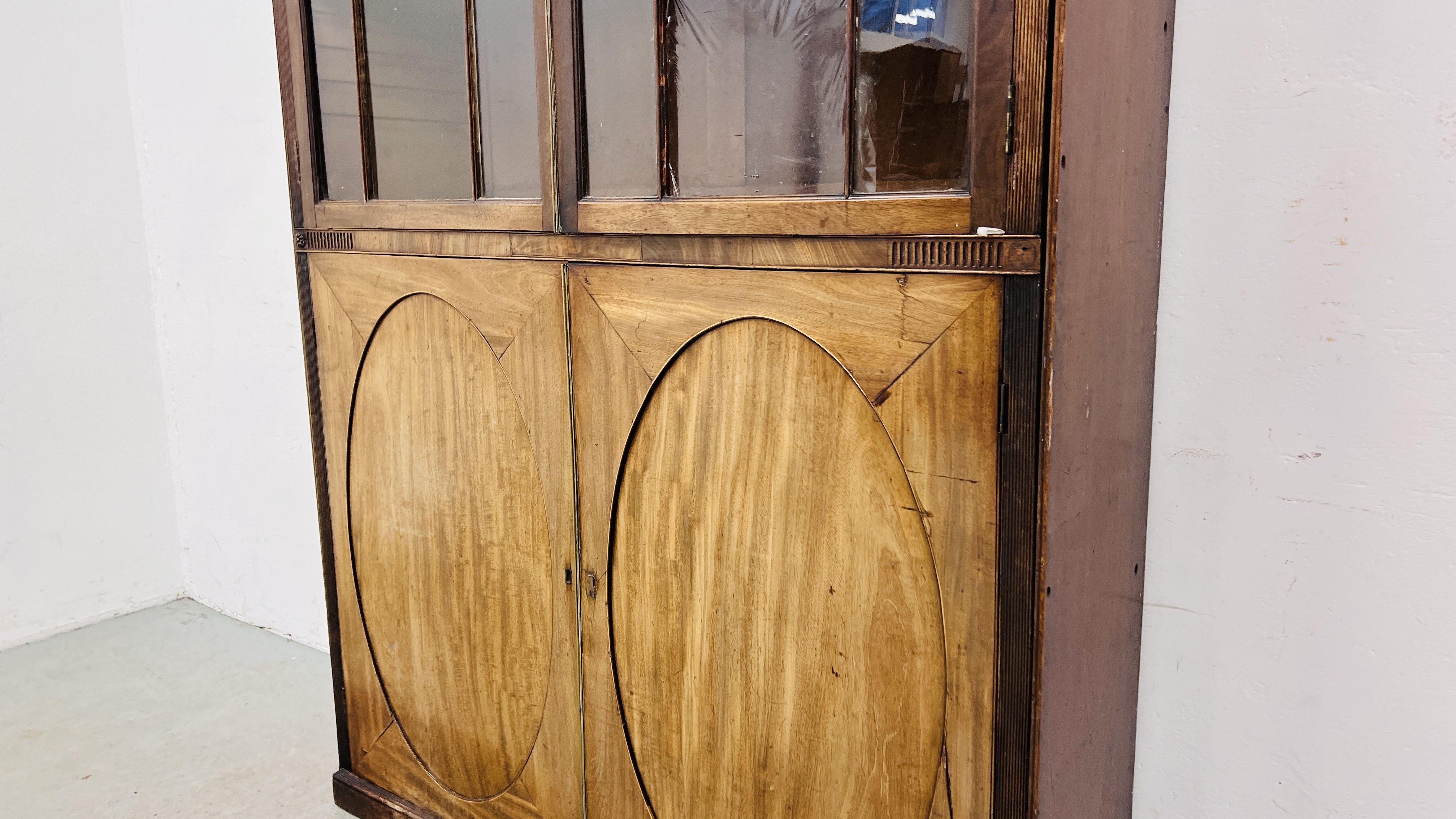 A GEORGE III MAHOGANY BOOKCASE WITH DOUBLE CUPBOARD BELOW, - Image 7 of 11