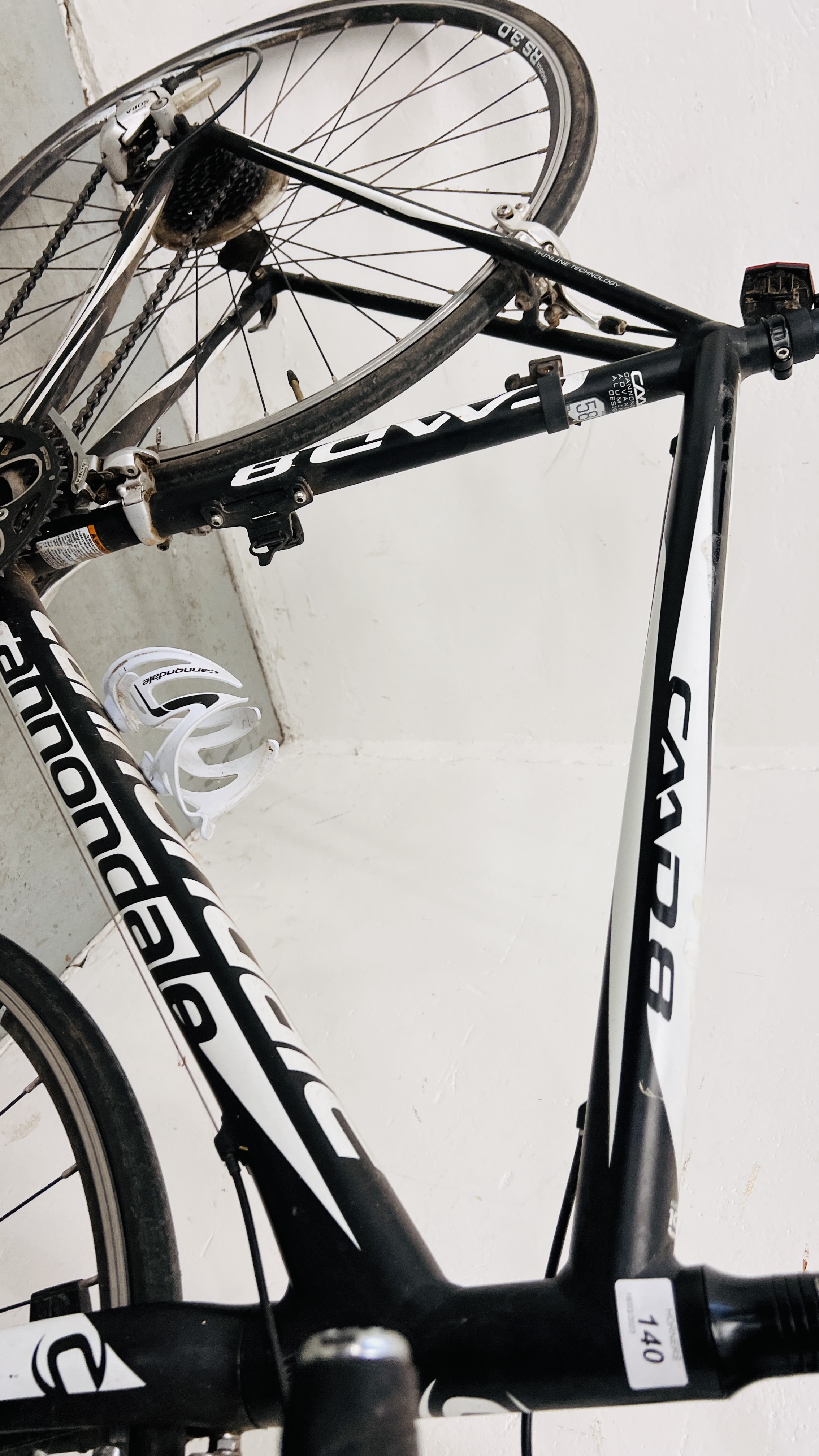 A GENTS CANNONDALE CAAD 8 RACING BIKE. - Image 7 of 11