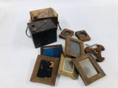 A GROUP OF VINTAGE CAMERA EQUIPMENT TO INCLUDE NUMBER 3 BULLSEYE KODAK AND WOODEN FRAMED SLIDES ETC.