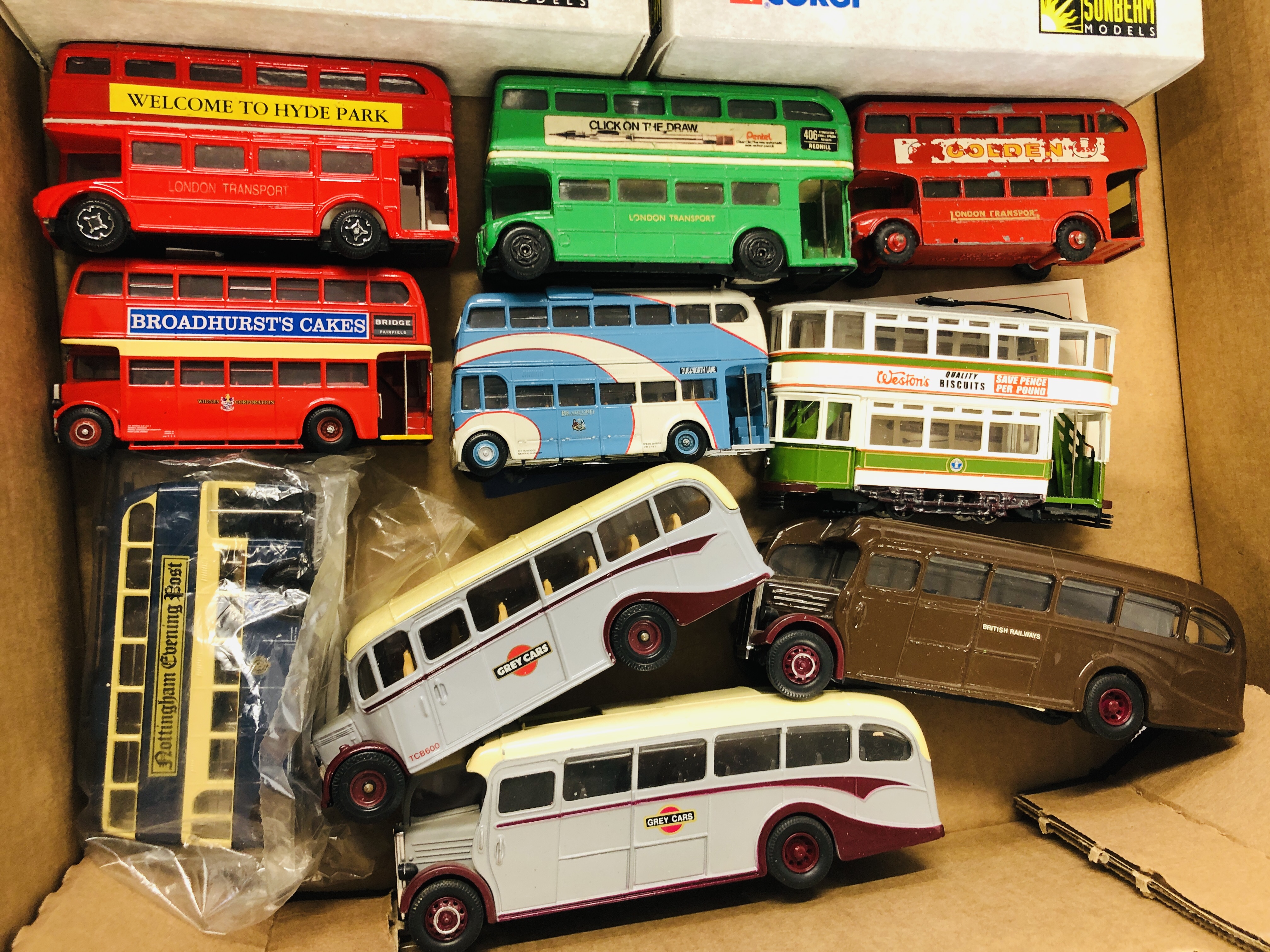 A FRUIT BOX CONTAINING 6 BOXED CORGI BUSSES AND LOOSE. - Image 4 of 4